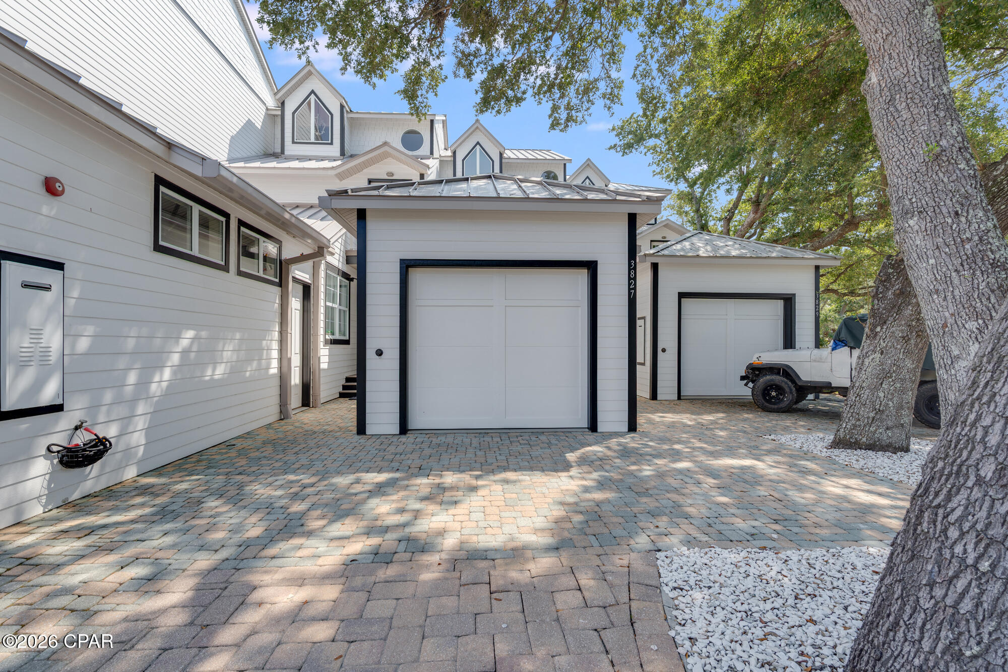 Image 5 For 3827 Mariner Drive