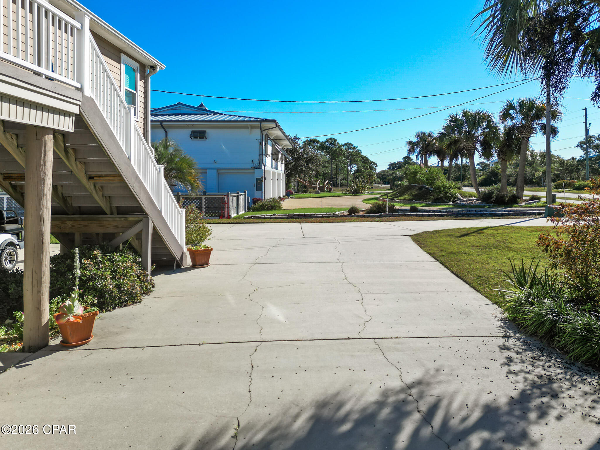 Listing photo id 15 for 1484 Alligator Drive