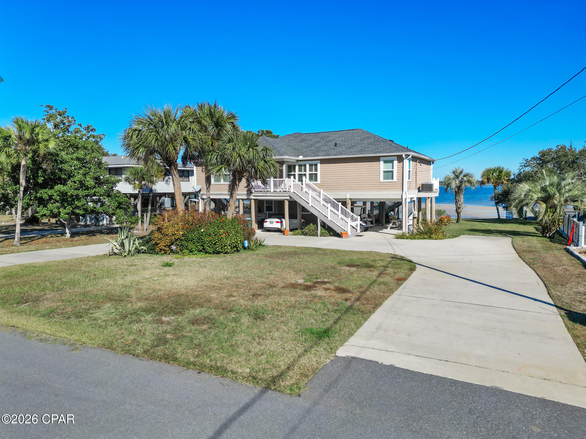 Listing photo id 17 for 1484 Alligator Drive