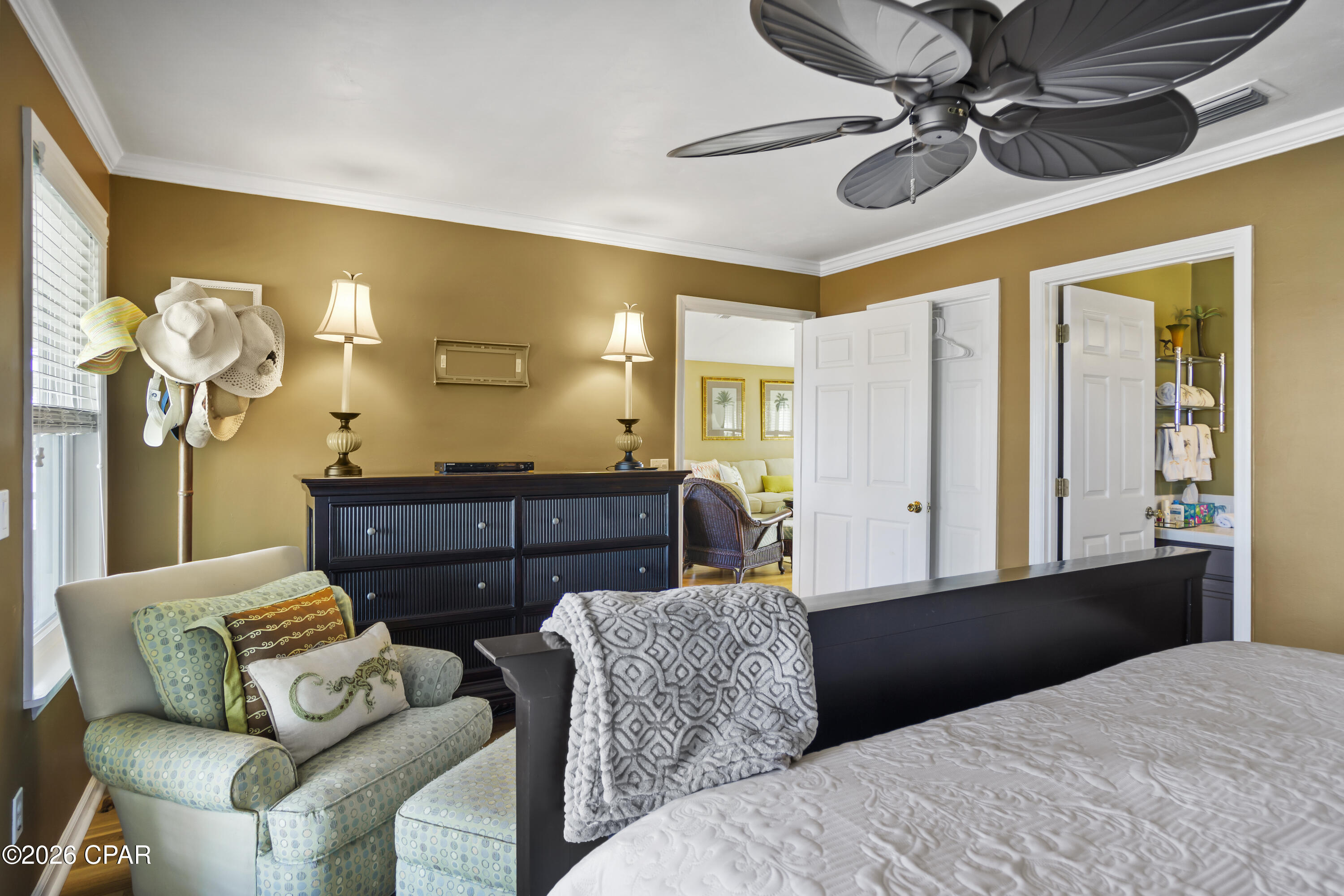 Listing photo id 46 for 1484 Alligator Drive