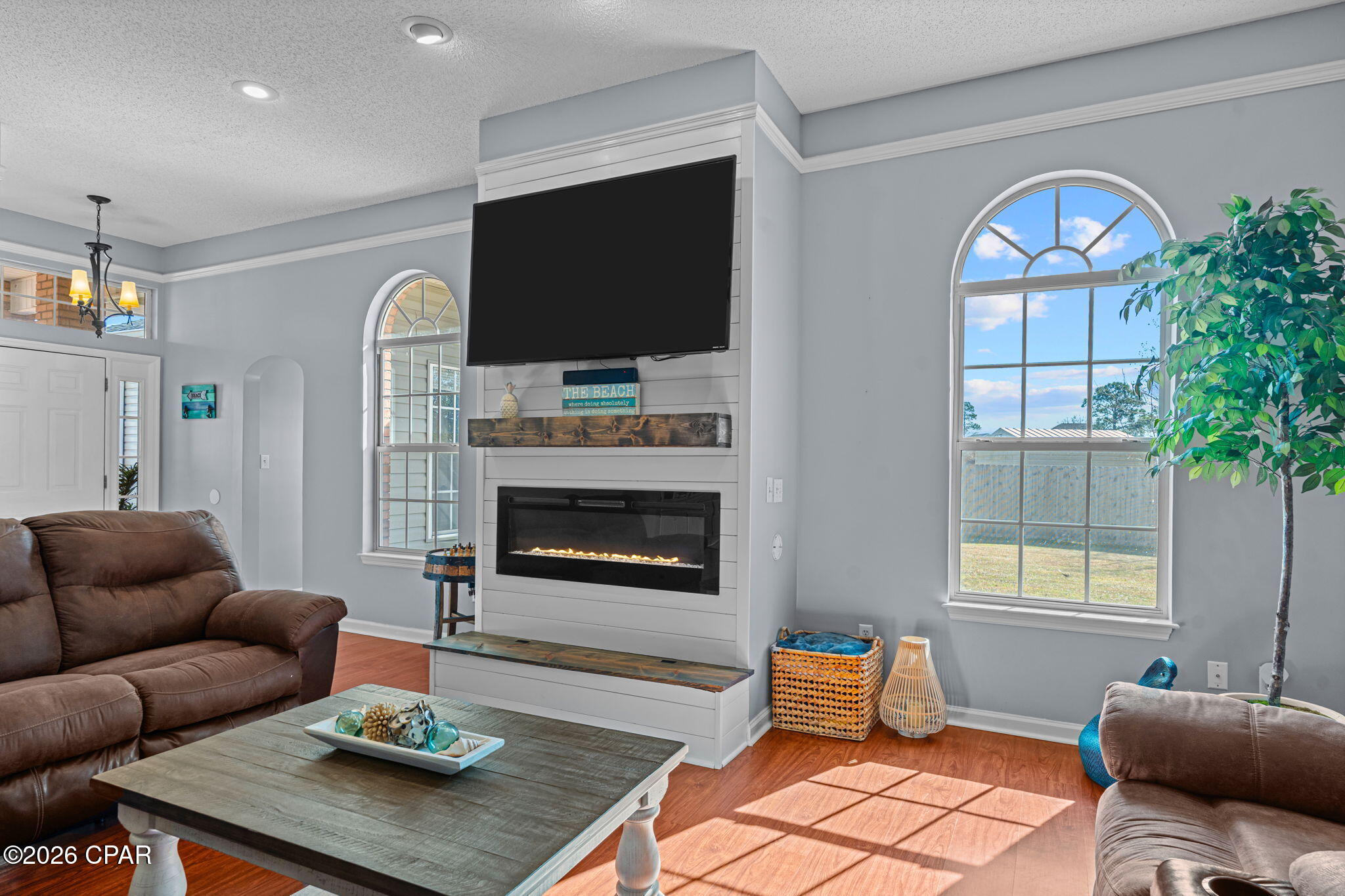 Image 10 For 744 Cottonwood Court