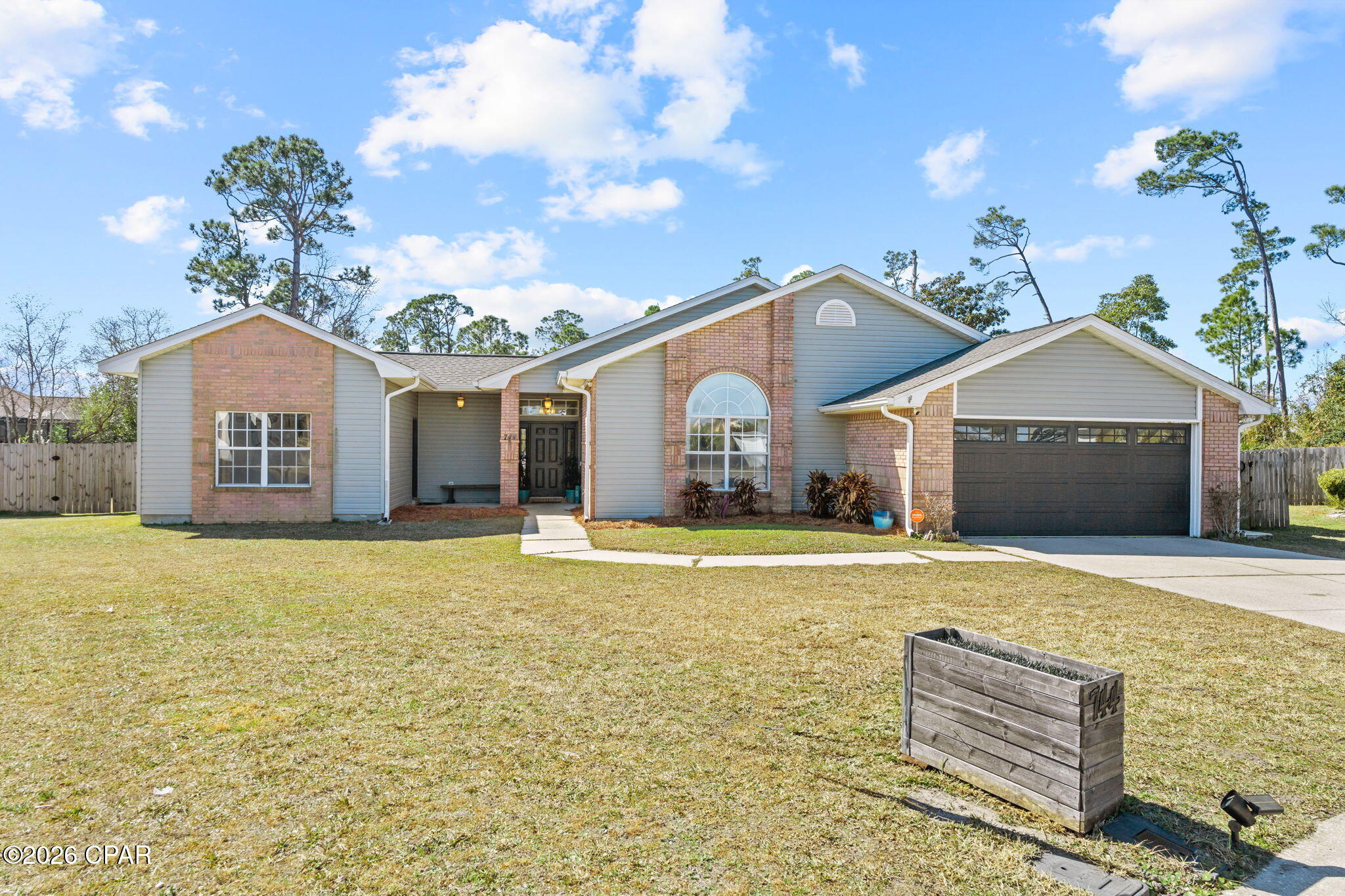 Image 2 For 744 Cottonwood Court