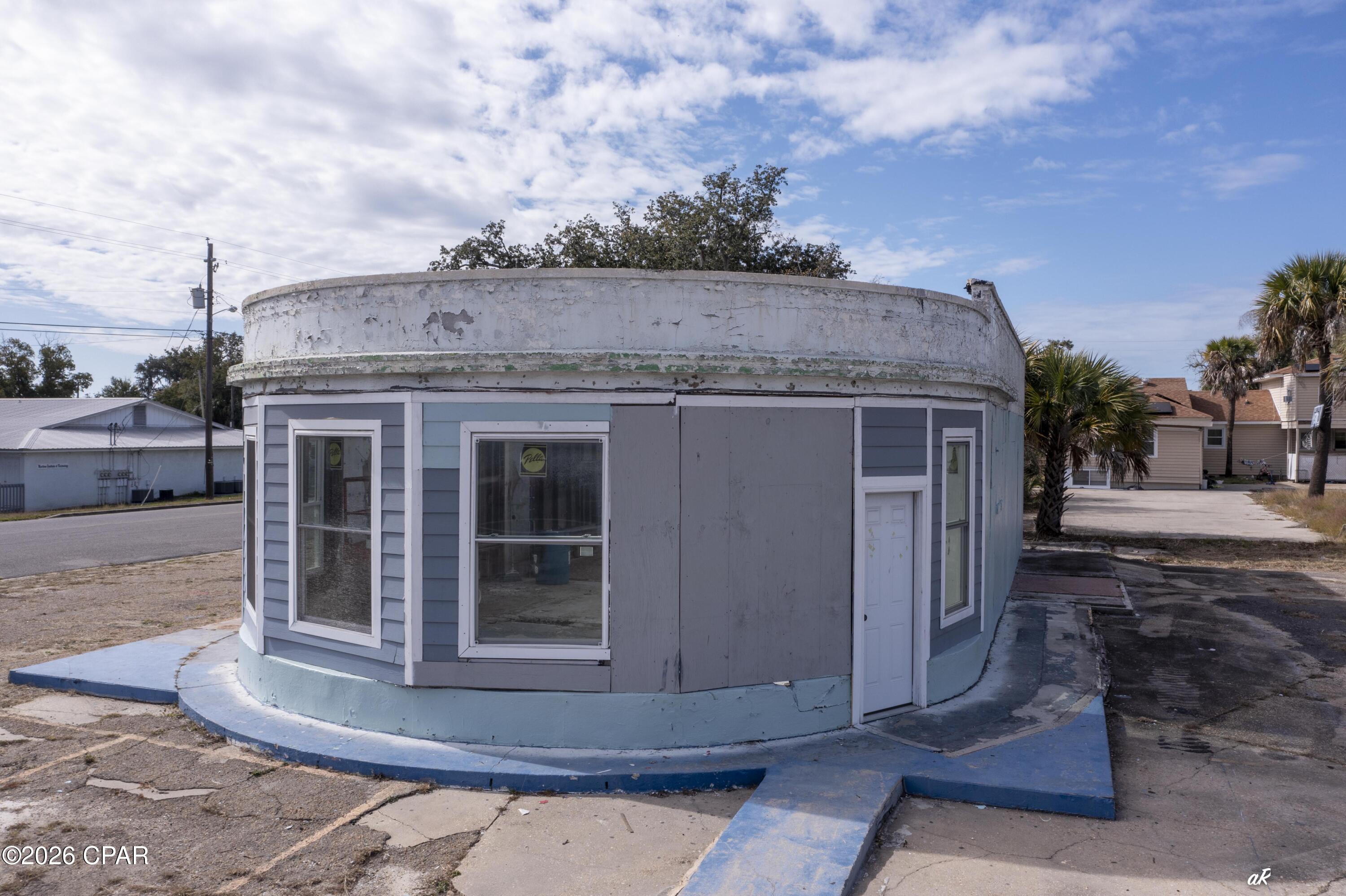 Image 10 For 2805 W 15th Street