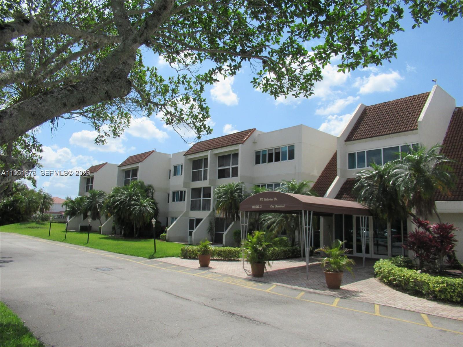 Building Three Of Racquet