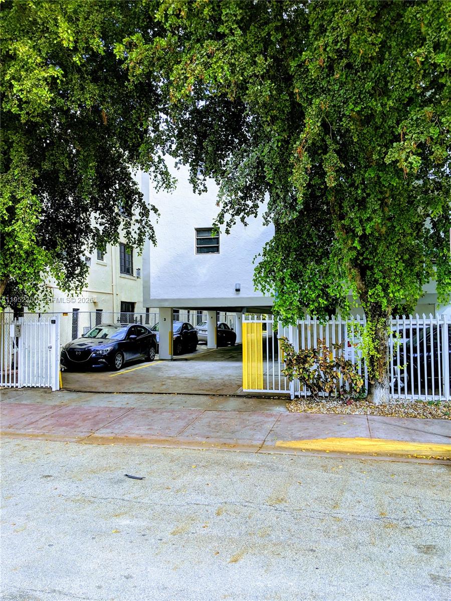 Jefferson Gardens Condo