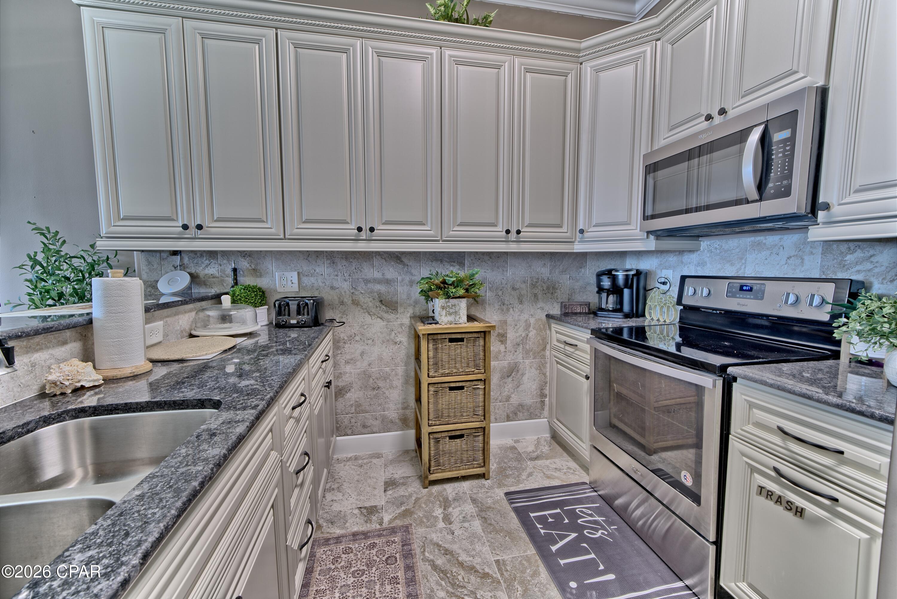 Image 22 For 14415 Front Beach Road 2003