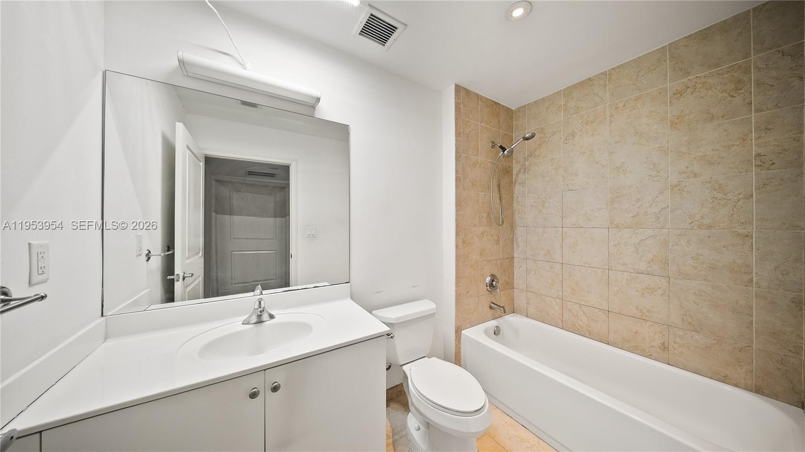 111 E Flagler St 204