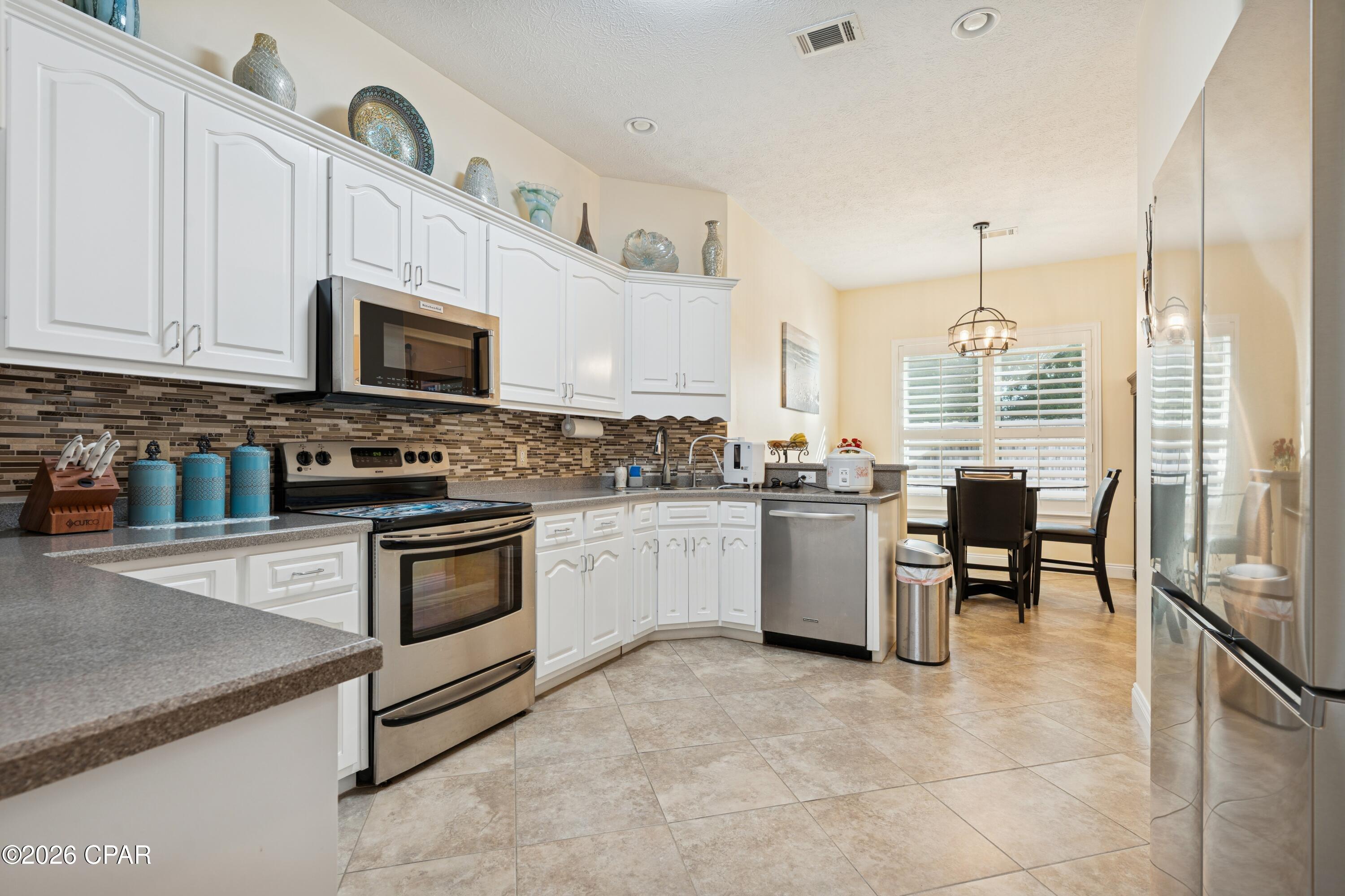Image 10 For 2503 Pelican Bay Drive