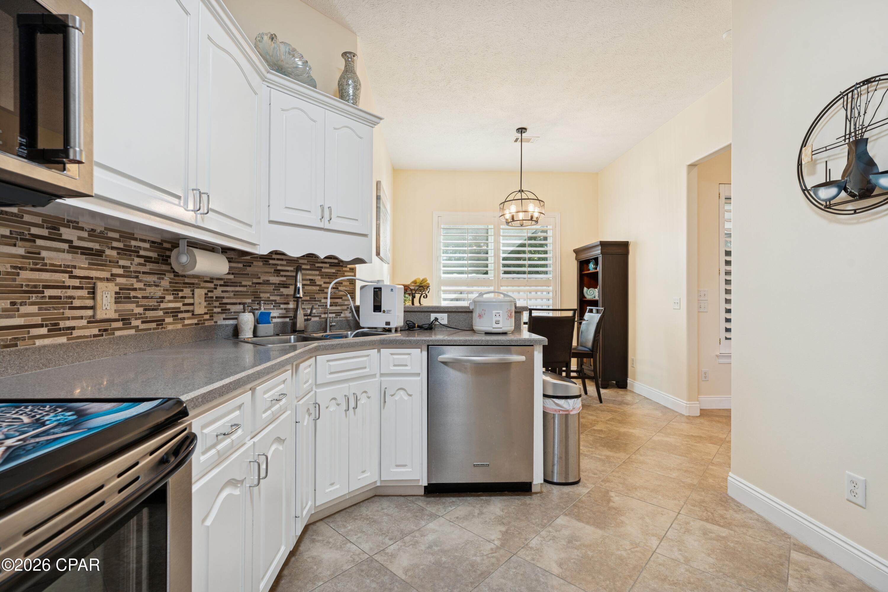 Image 12 For 2503 Pelican Bay Drive