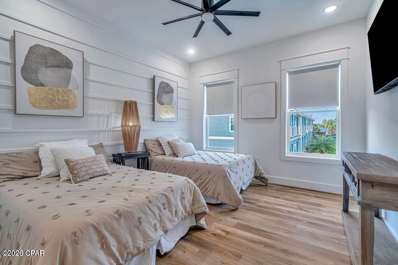 Image 18 For 20300 First Avenue