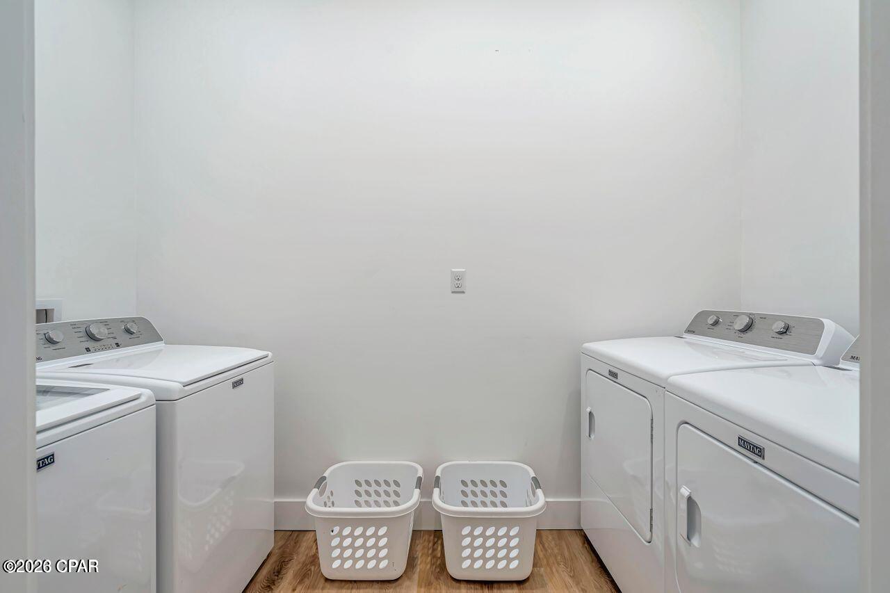 Image 20 For 20300 First Avenue