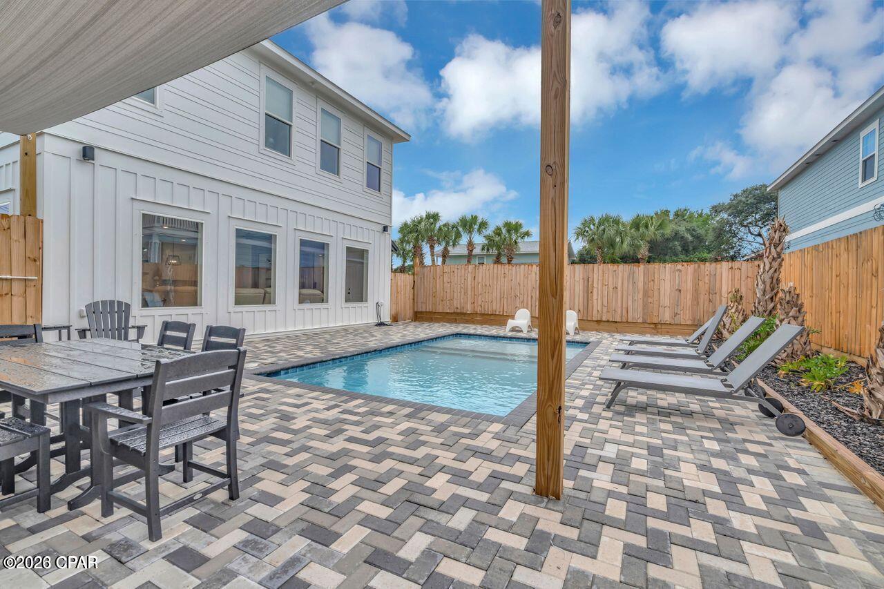 Image 23 For 20300 First Avenue