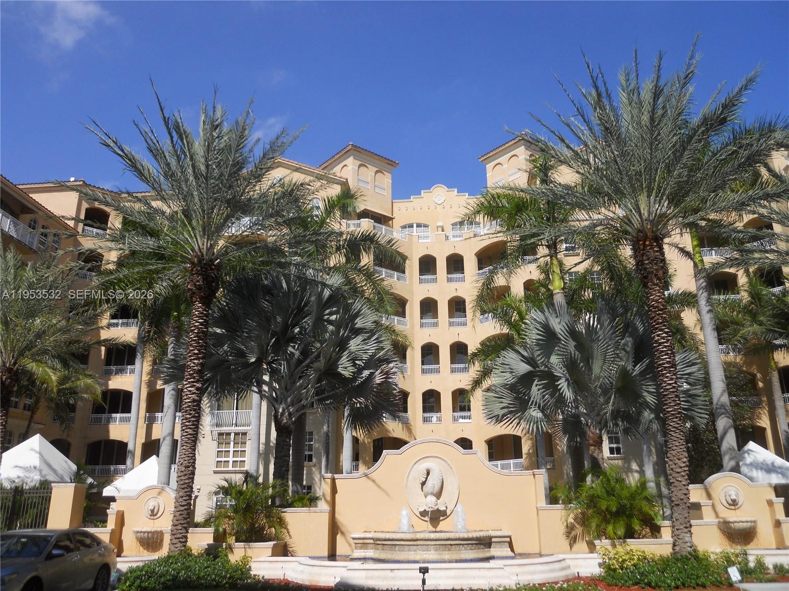 Alaqua Condo