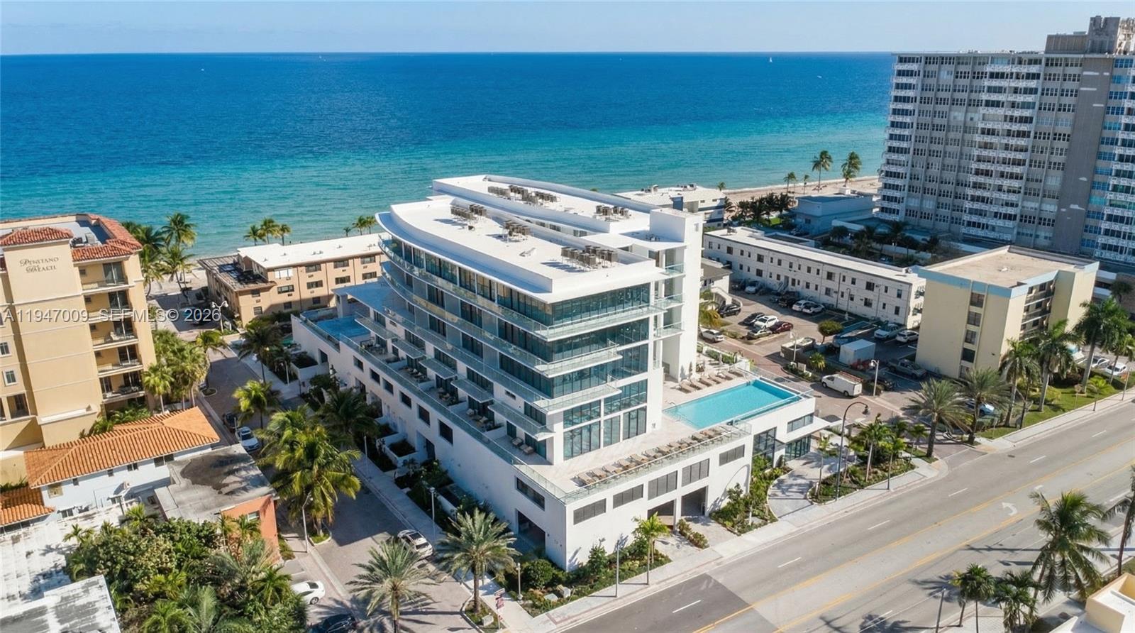 Eturna Residences