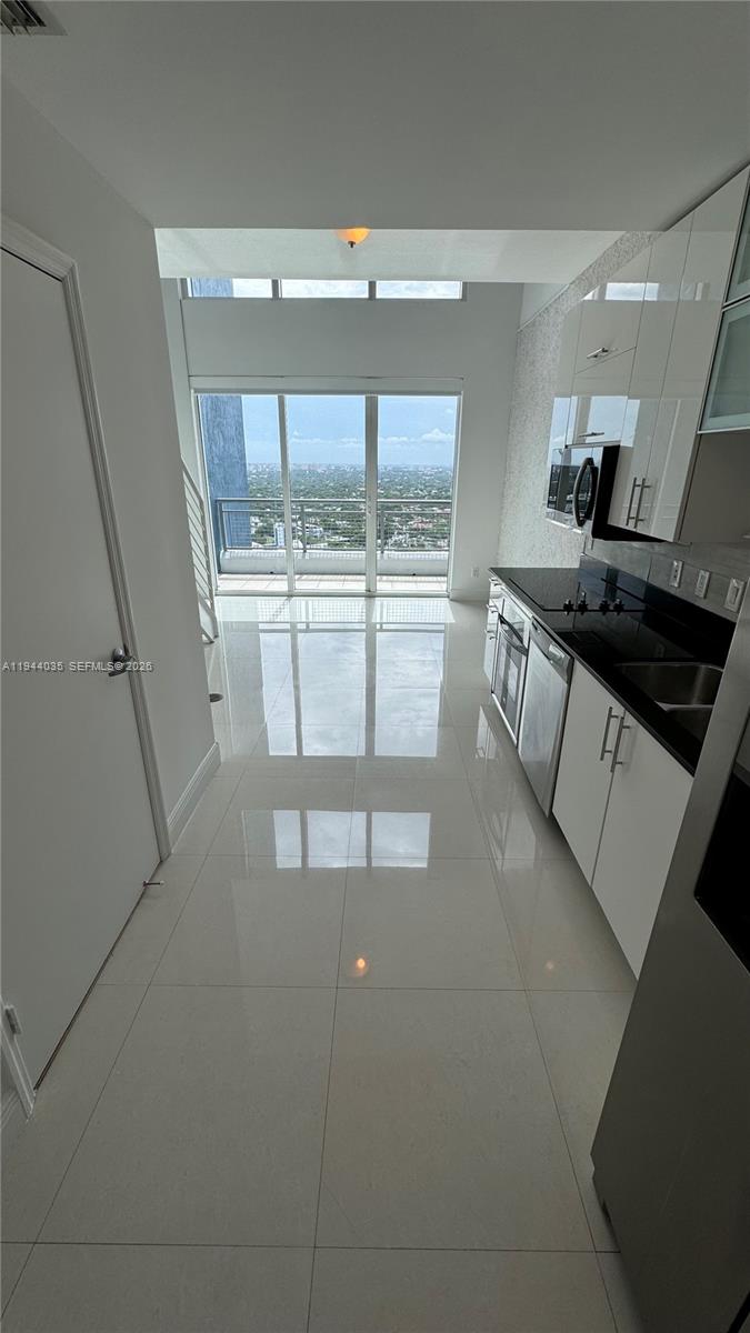 Infinity At Brickell Cond