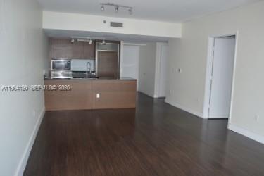 Iconbrickell Condo No 1