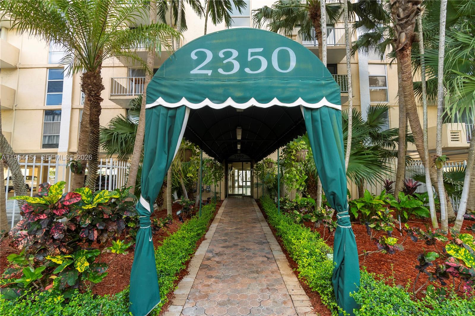 Vecino Del Mar Condo