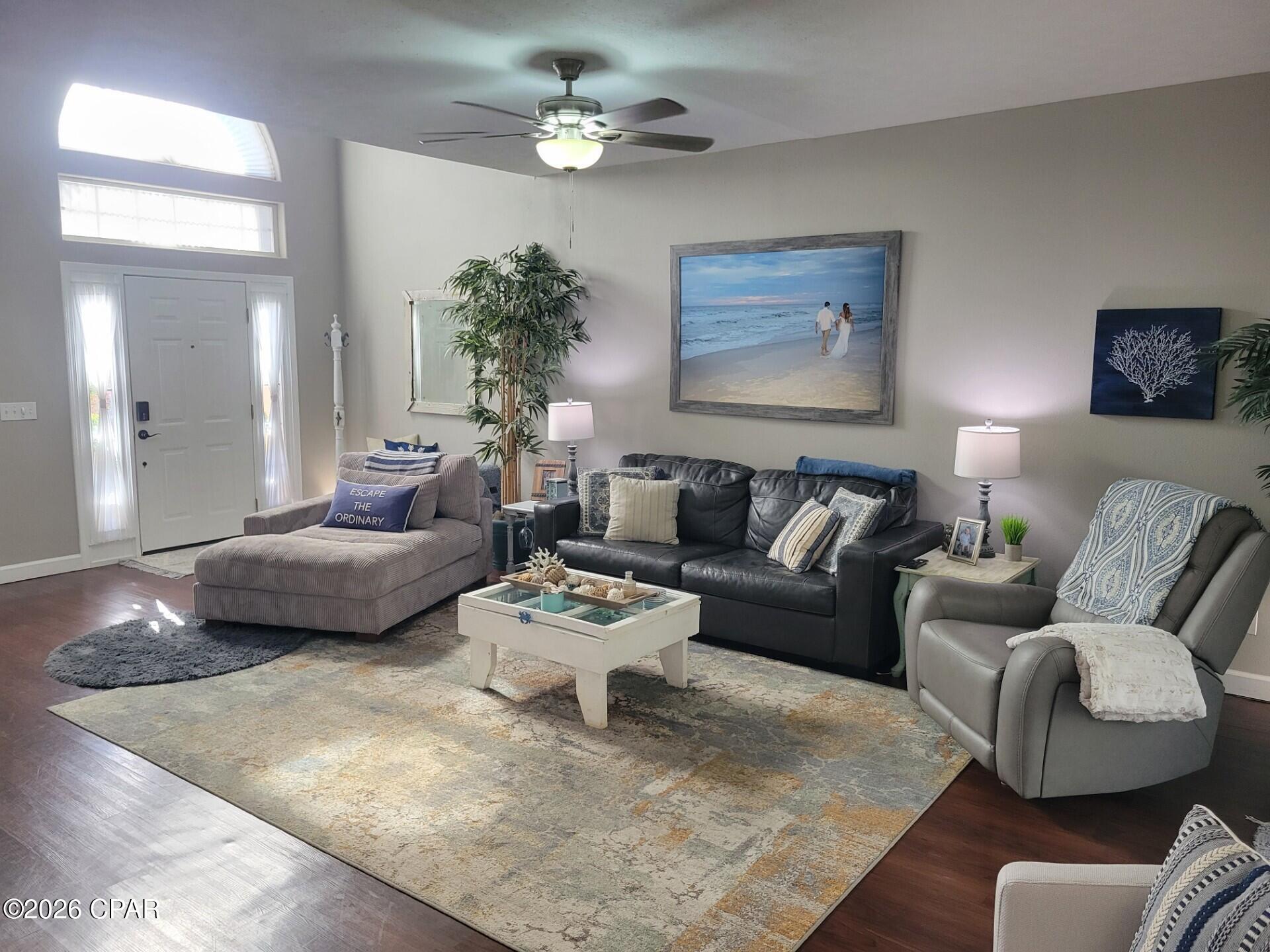 Image 2 For 6216 Lagoon Drive