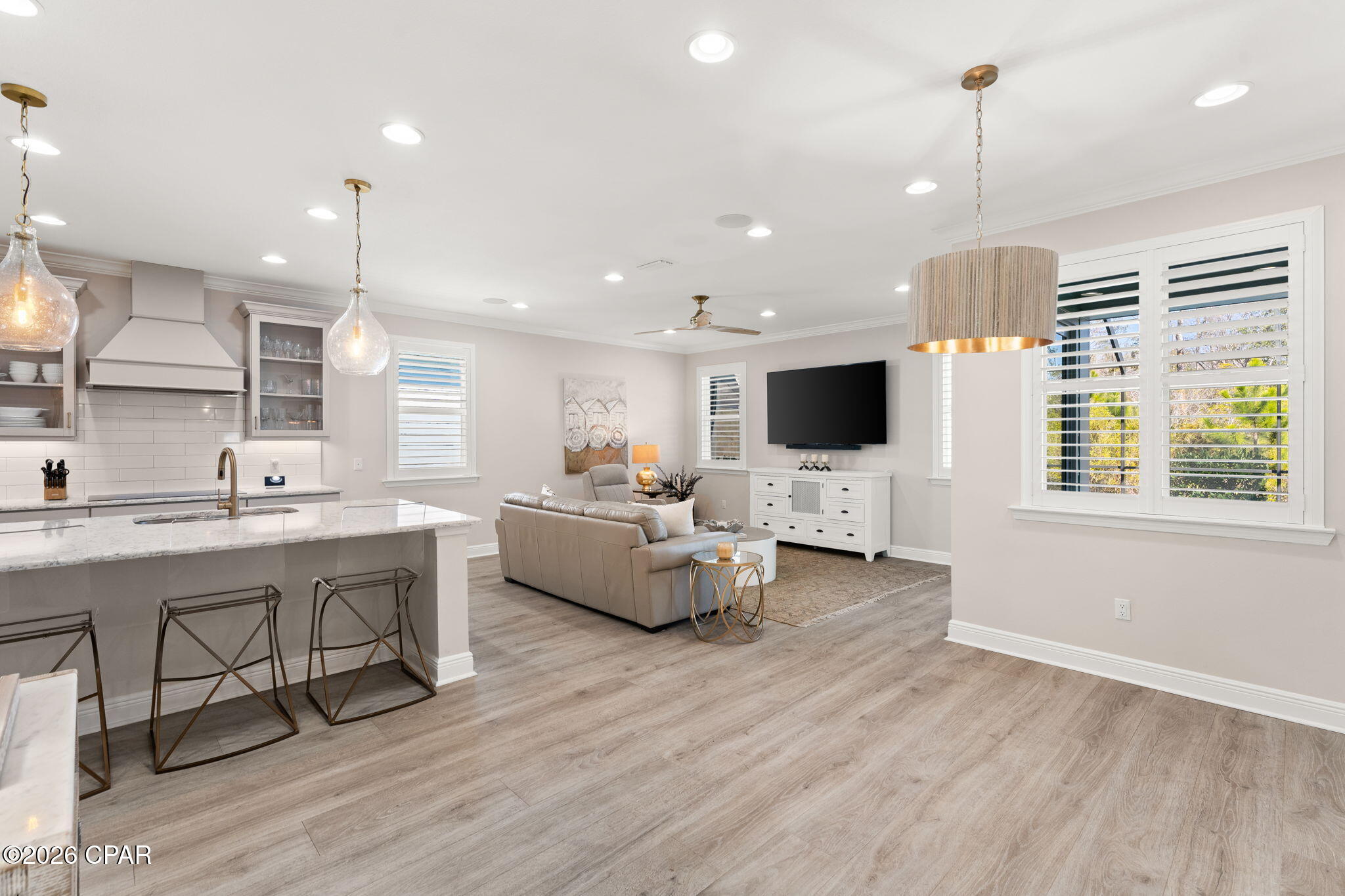 Image 13 For 8518 Flip Flop Court