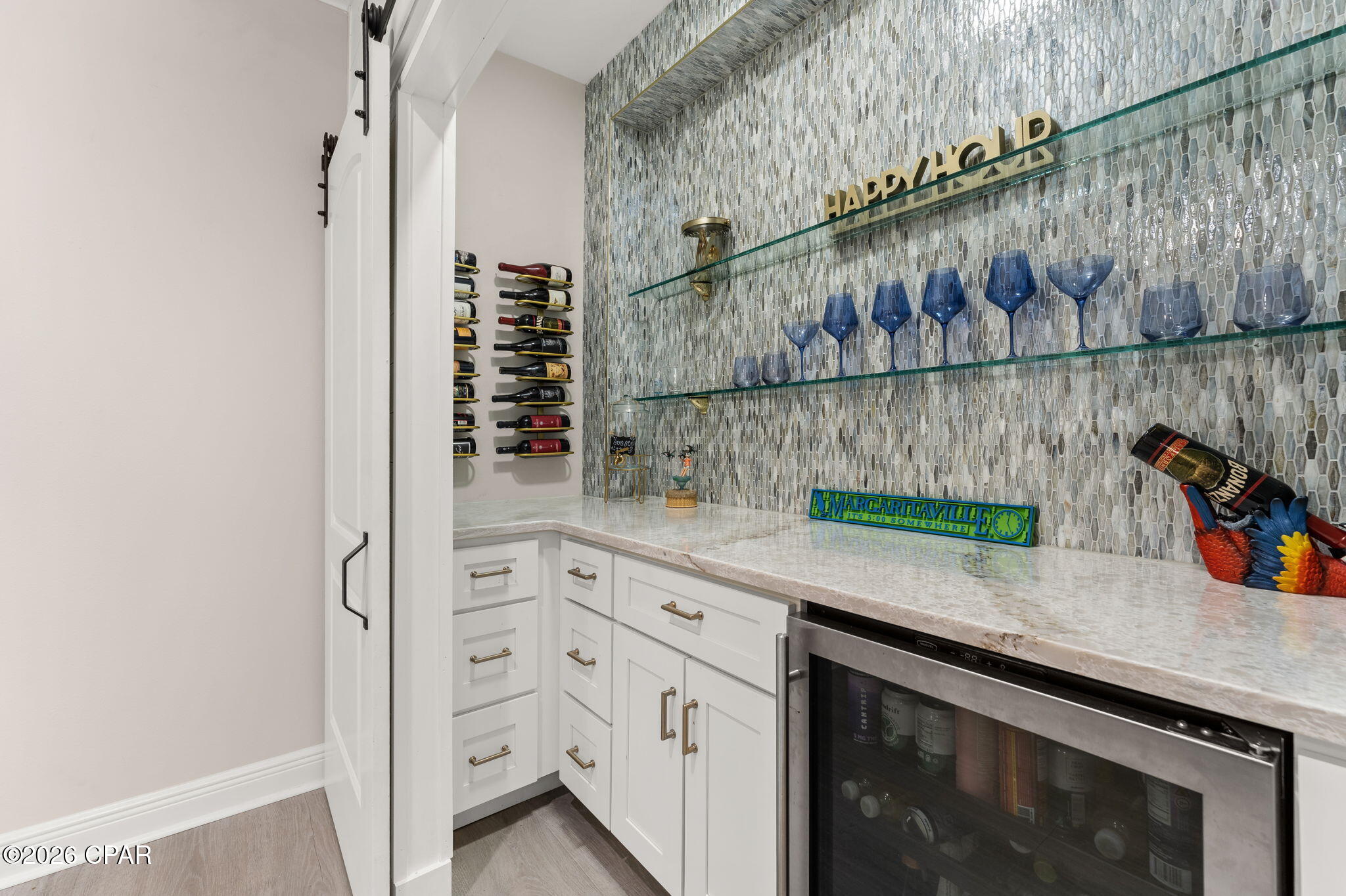 Image 22 For 8518 Flip Flop Court