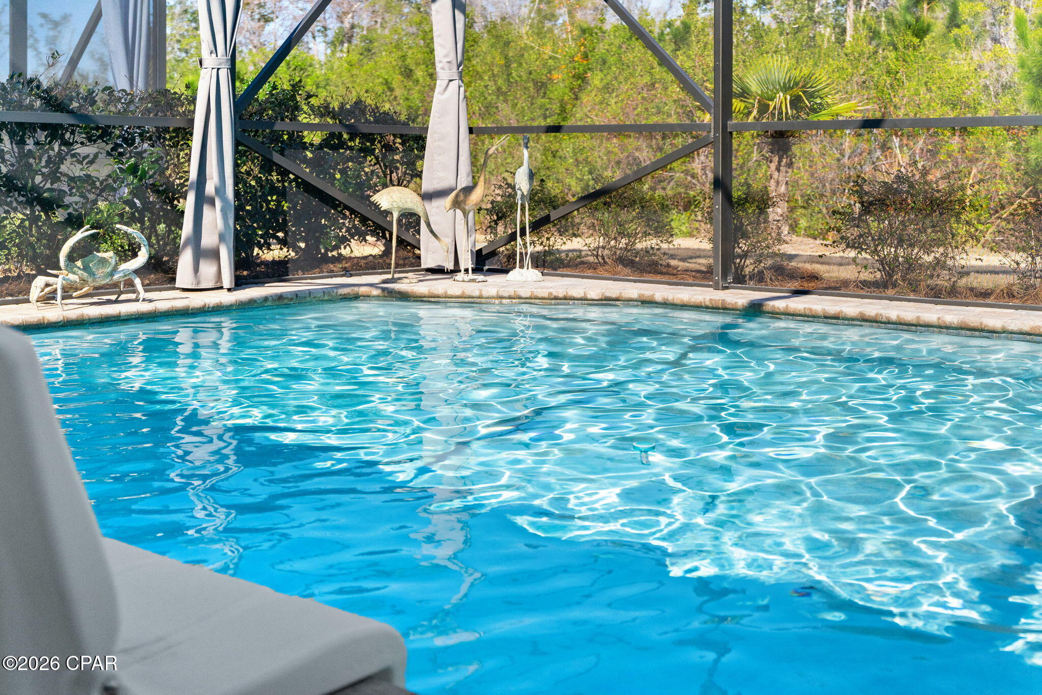 Image 47 For 8518 Flip Flop Court