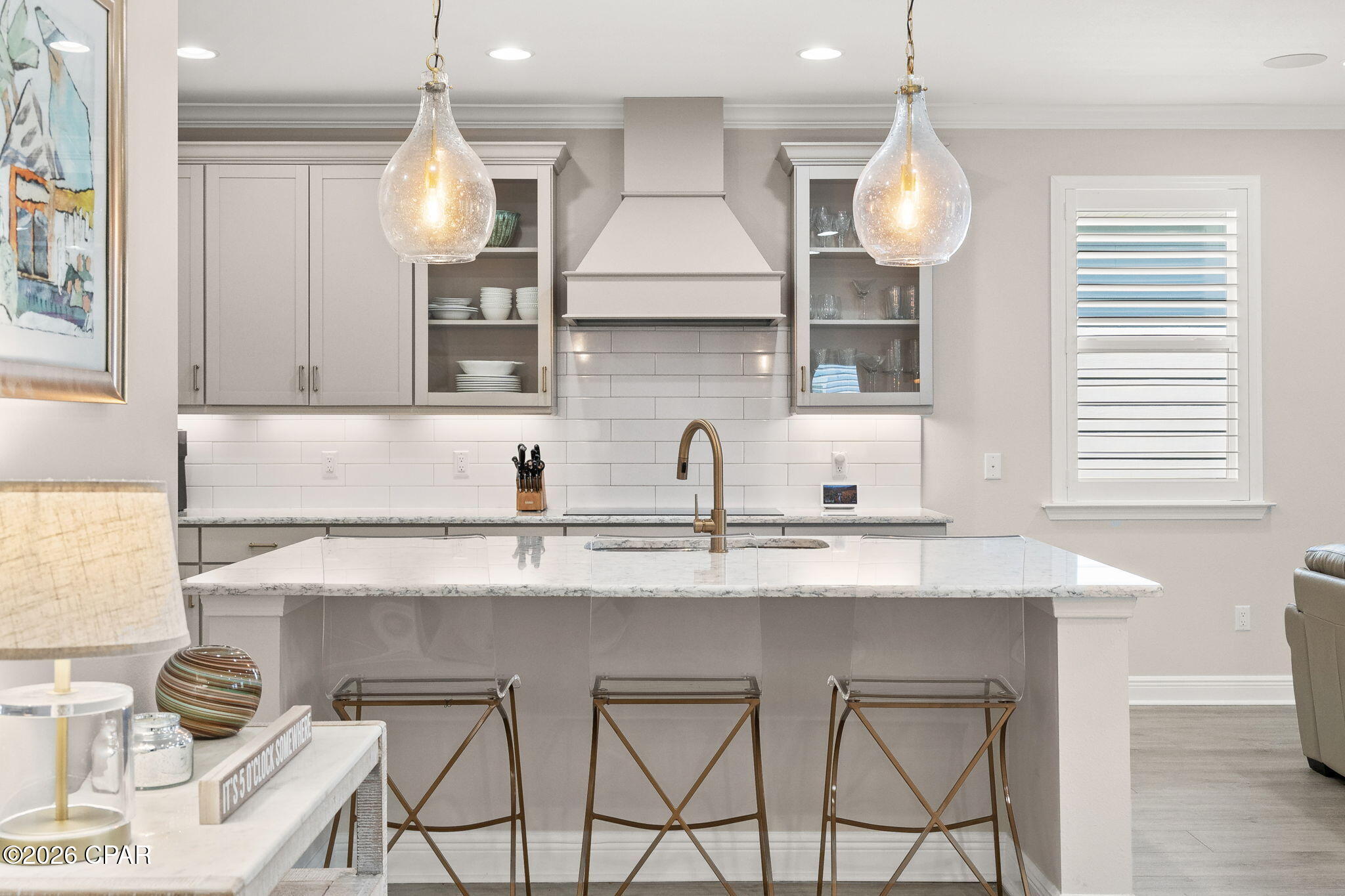 Image 5 For 8518 Flip Flop Court