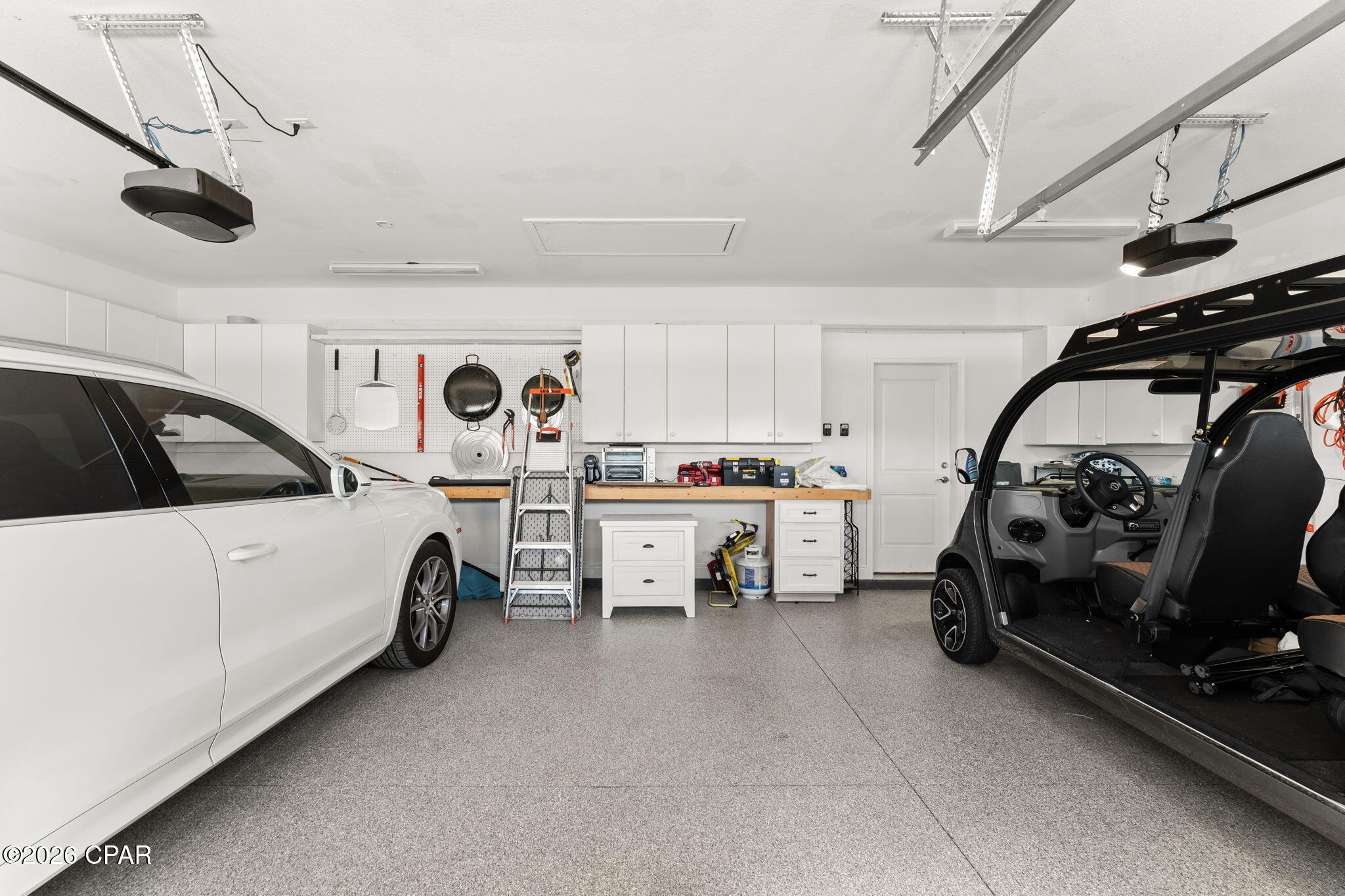 Image 51 For 8518 Flip Flop Court