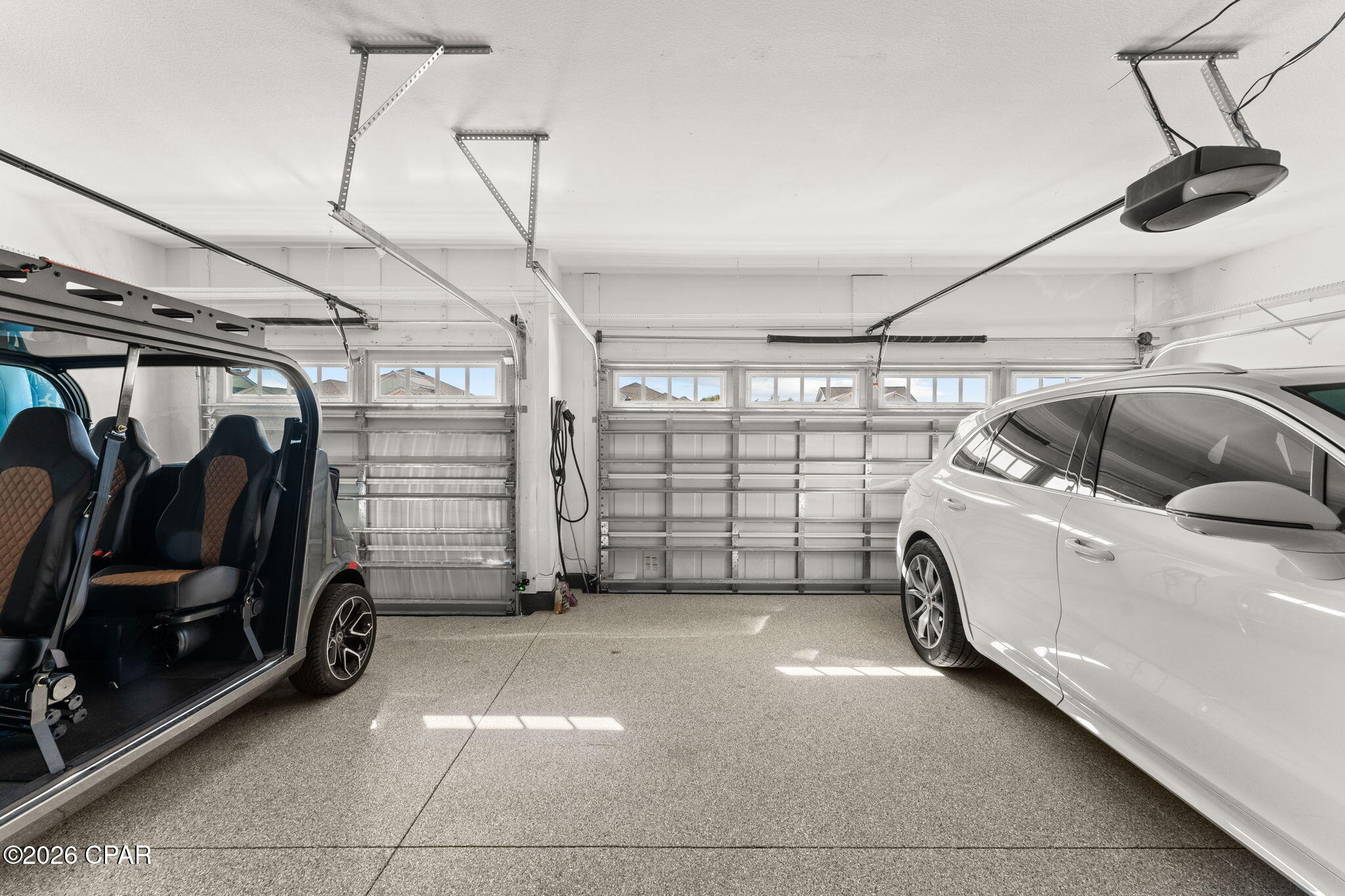 Image 52 For 8518 Flip Flop Court