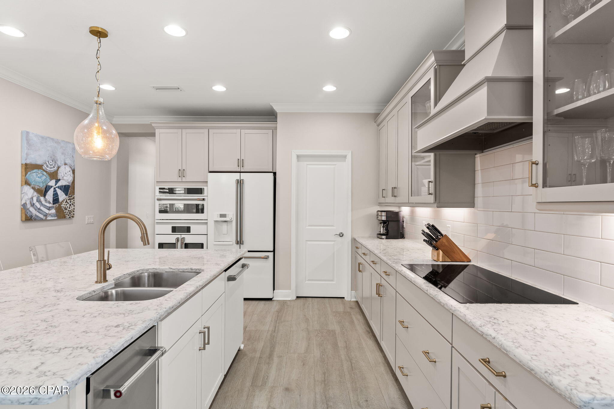 Image 7 For 8518 Flip Flop Court