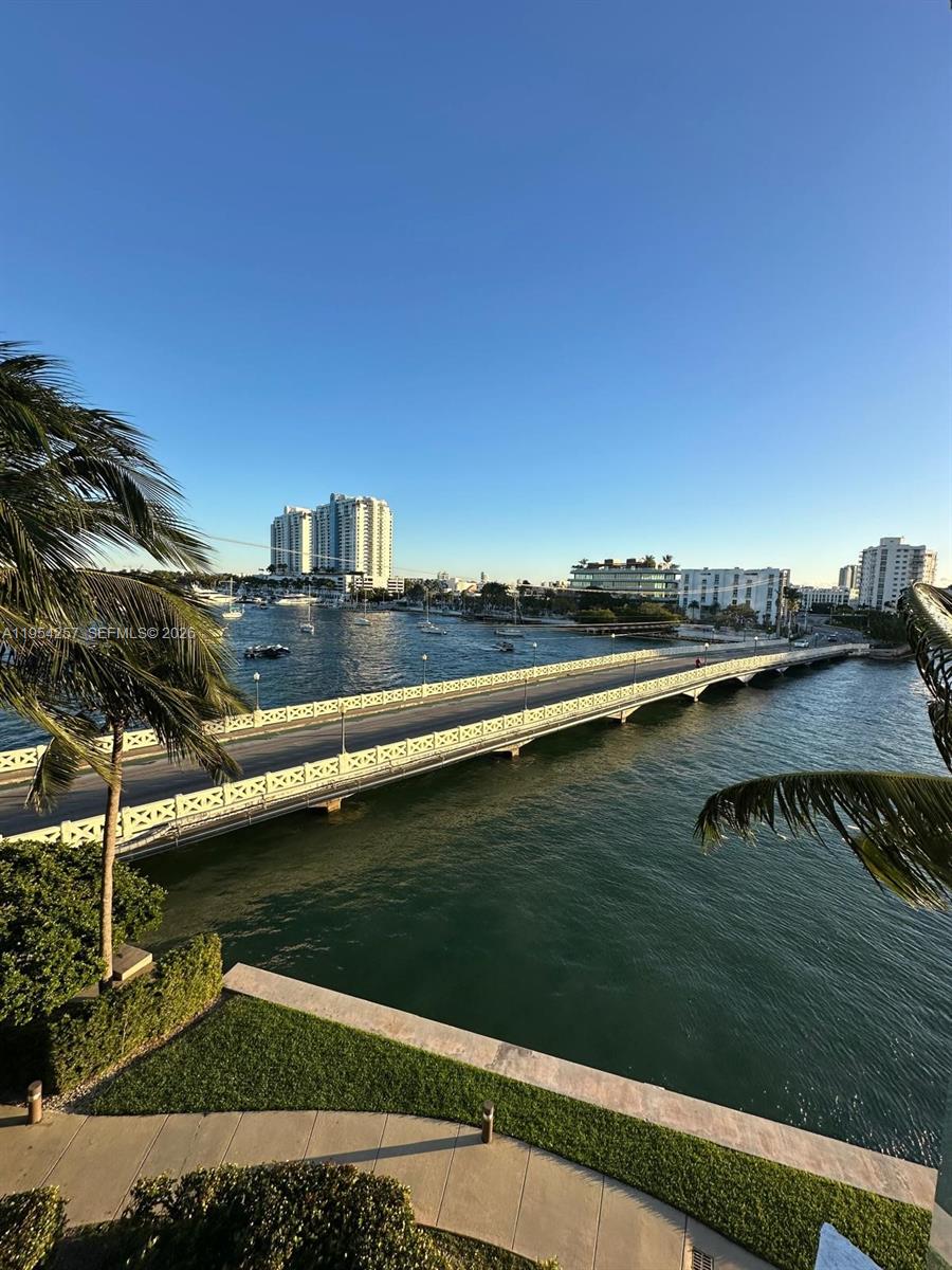 The Grand Venetian Condo