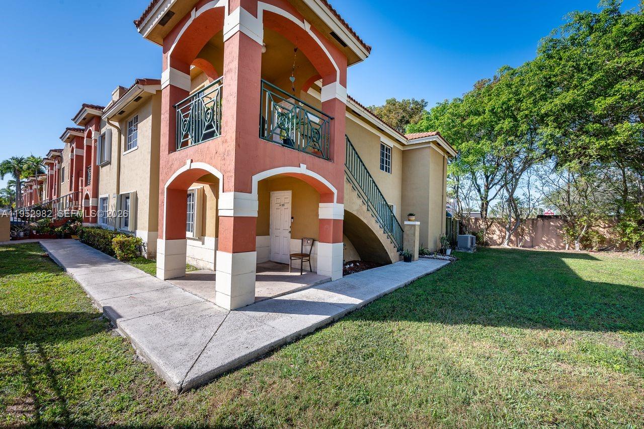 Vista Alegre Townhomes VI