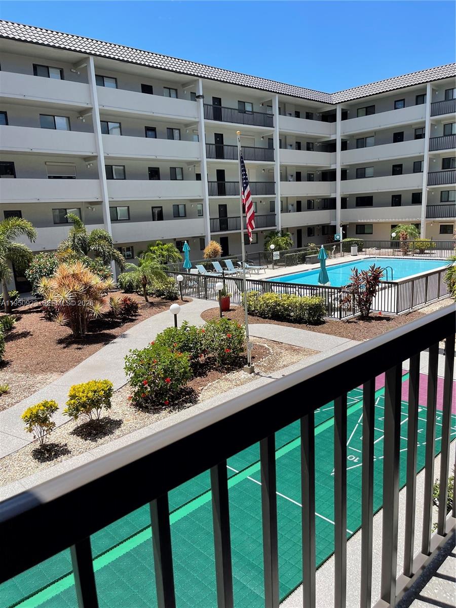 Homes for sale in Fort Myers, FL | 2121 Collier Av #215, Fort Myers, FL 33901 | MLS# A11950928