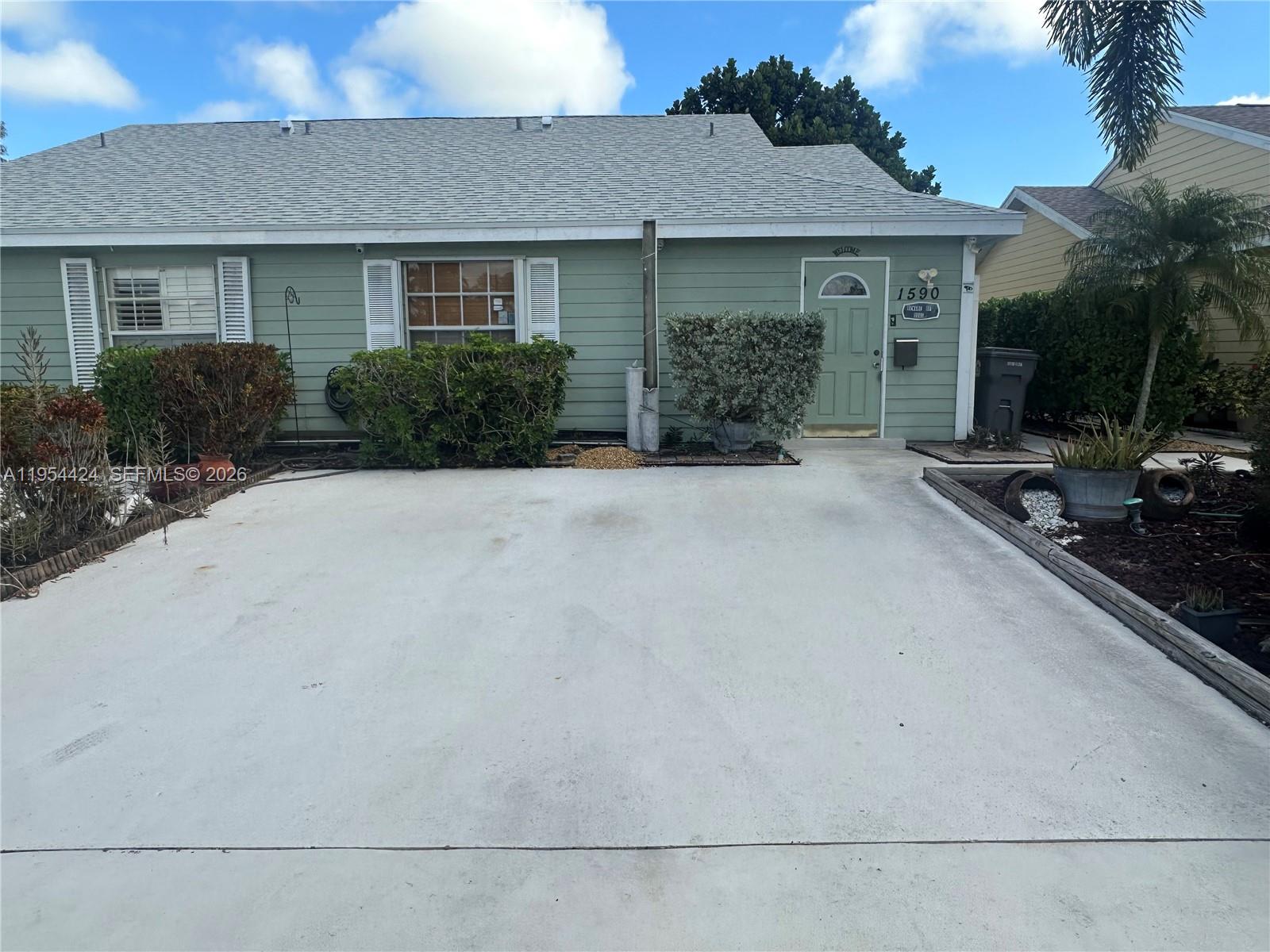 Royal Forest Townhouses