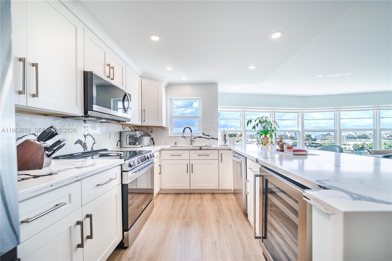 Homes for sale in Fort Lauderdale, FL | 2500 Ne 48Th Ln #607, Fort Lauderdale, FL 33308 | MLS# A11953658