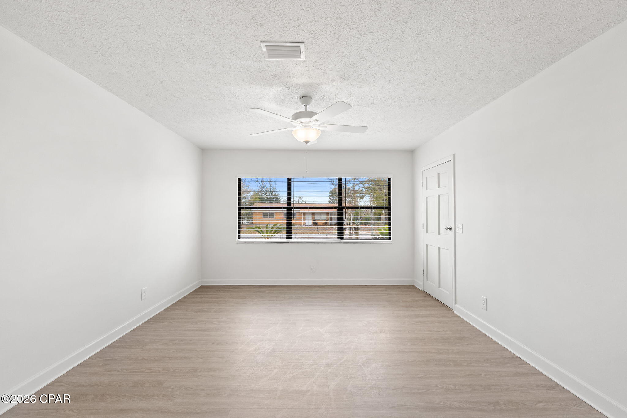 Image 4 For 614 Barton Avenue