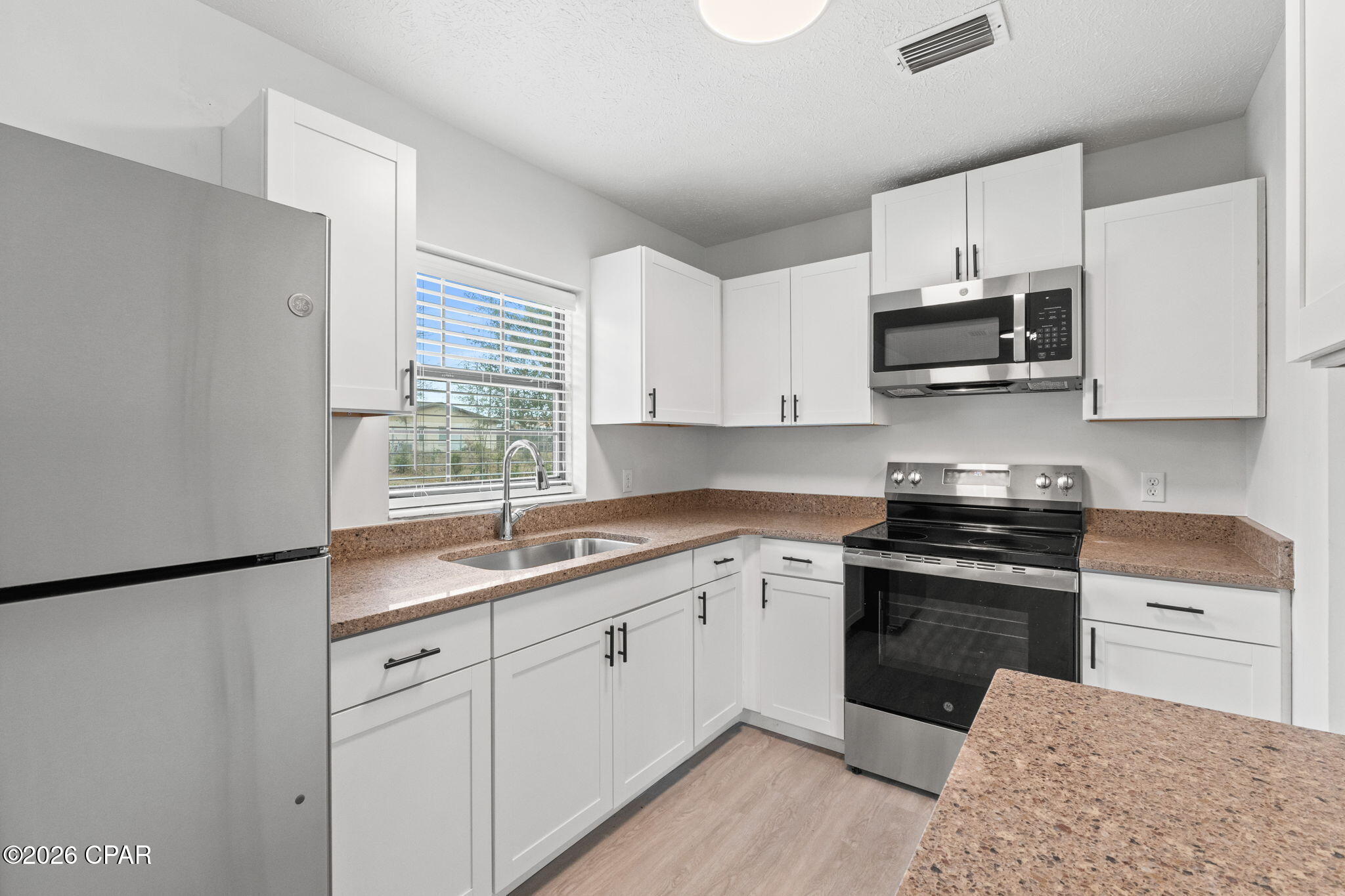 Image 8 For 614 Barton Avenue