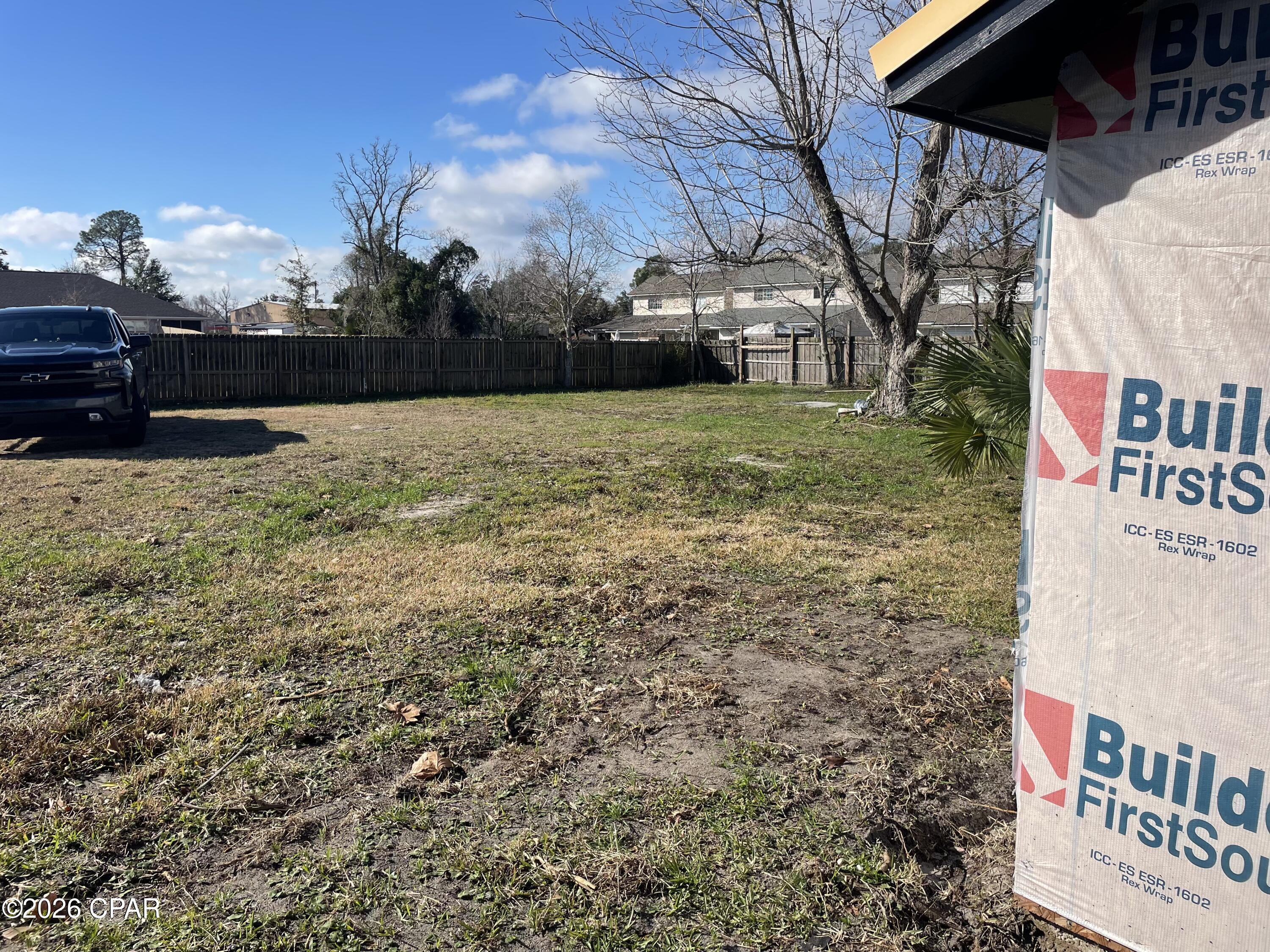 Image 3 For 5012 Lake Drive