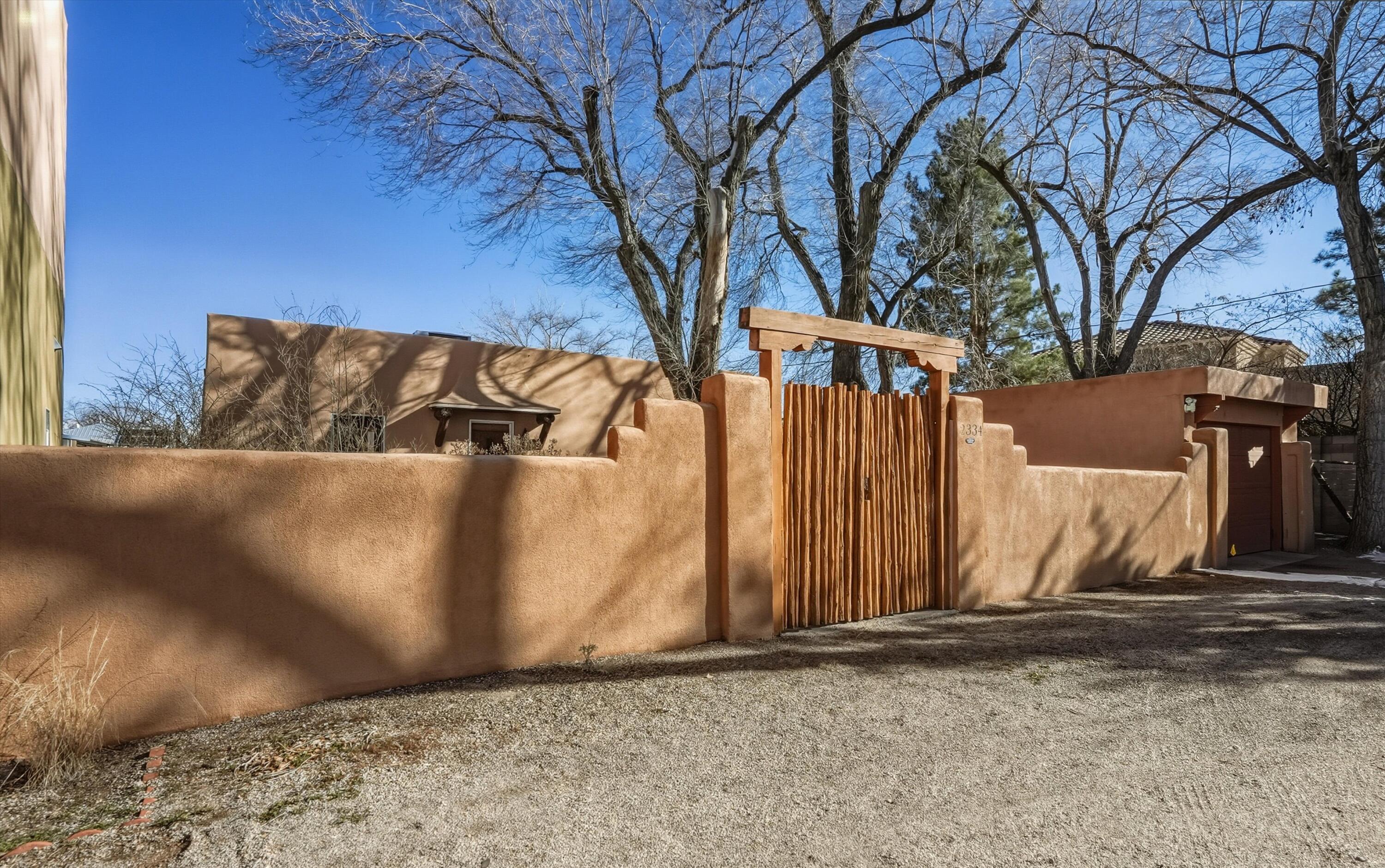 2334 Rio Grande Boulevard, Albuquerque NM 87104