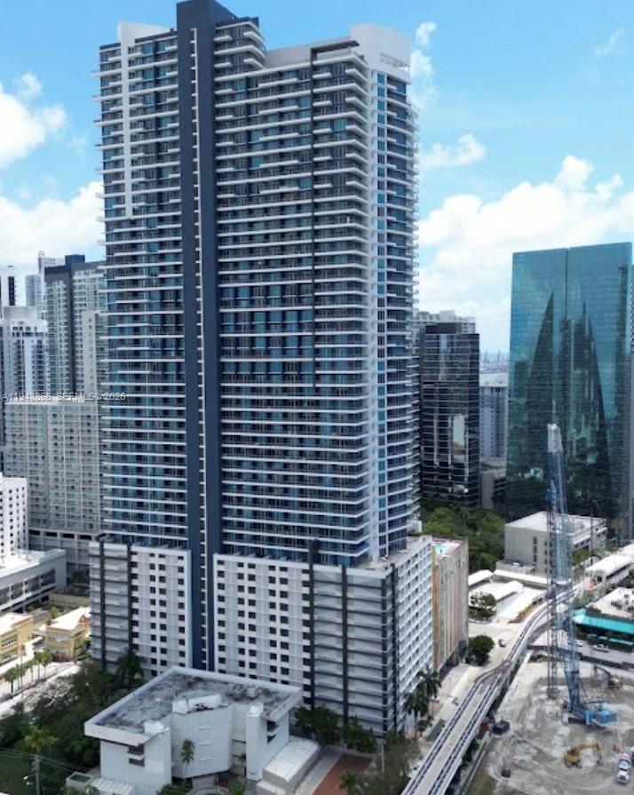Infinity At Brickell Cond