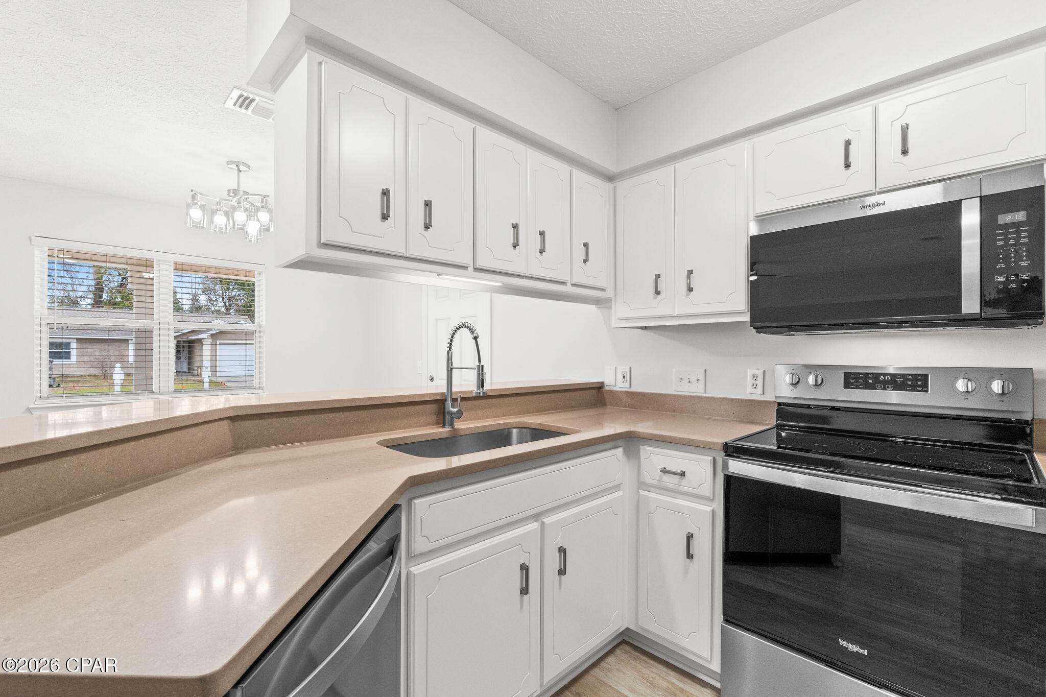 Image 10 For 2906 Nadine Court