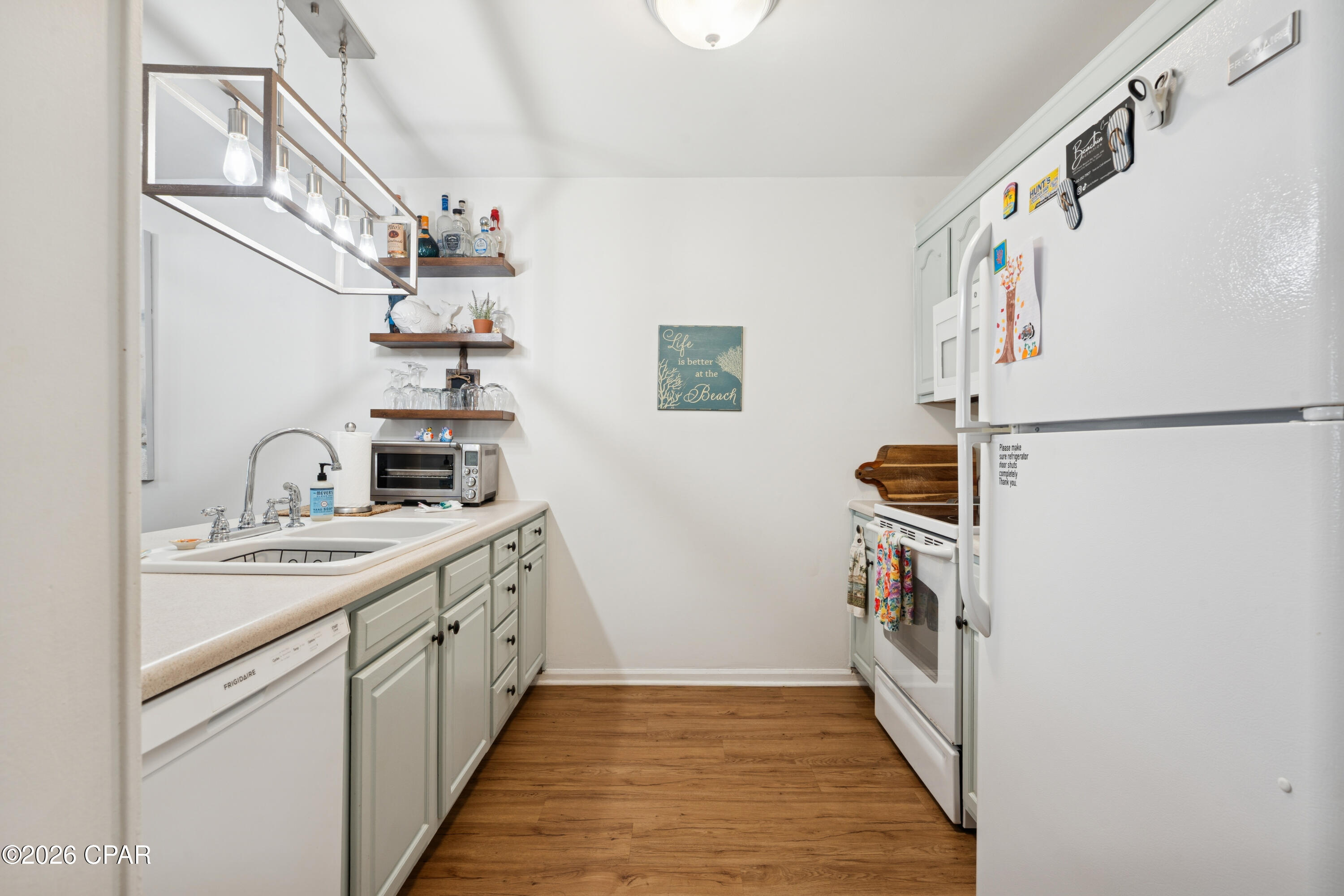 Image 10 For 6215 Thomas Drive 123