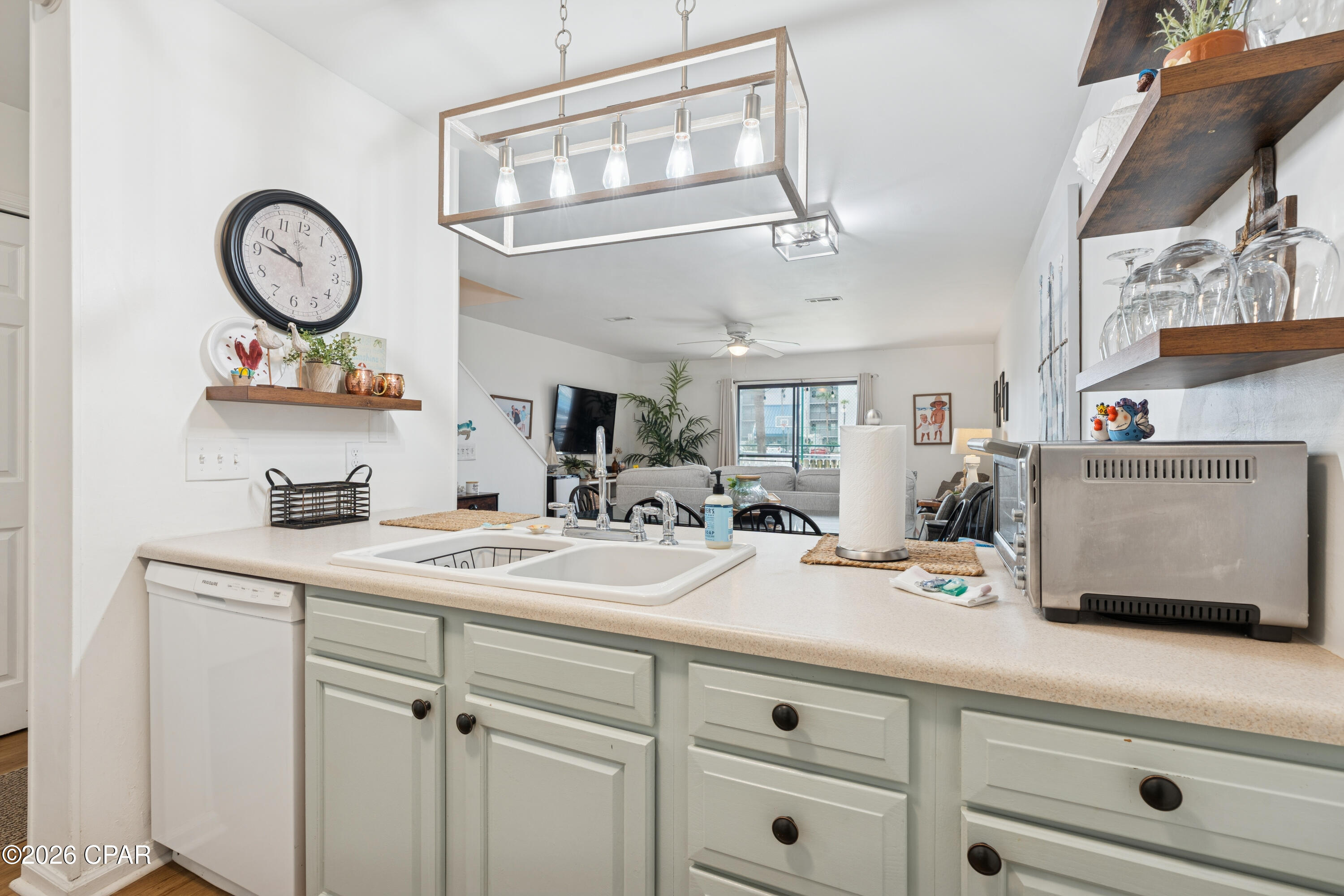 Image 12 For 6215 Thomas Drive 123