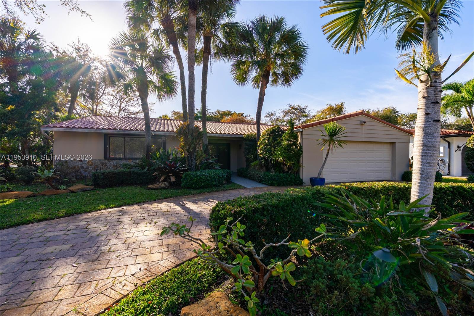 Miami Lakes Eagle Nest Se