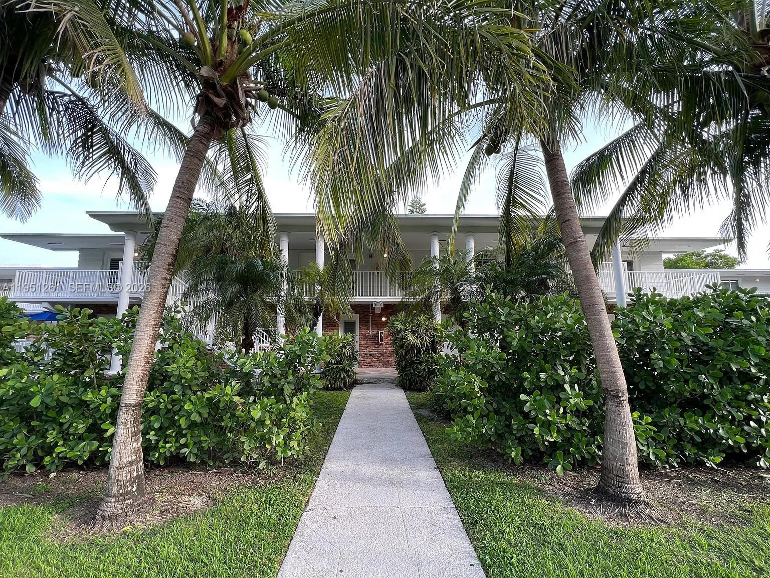 Sunrise Club Condo