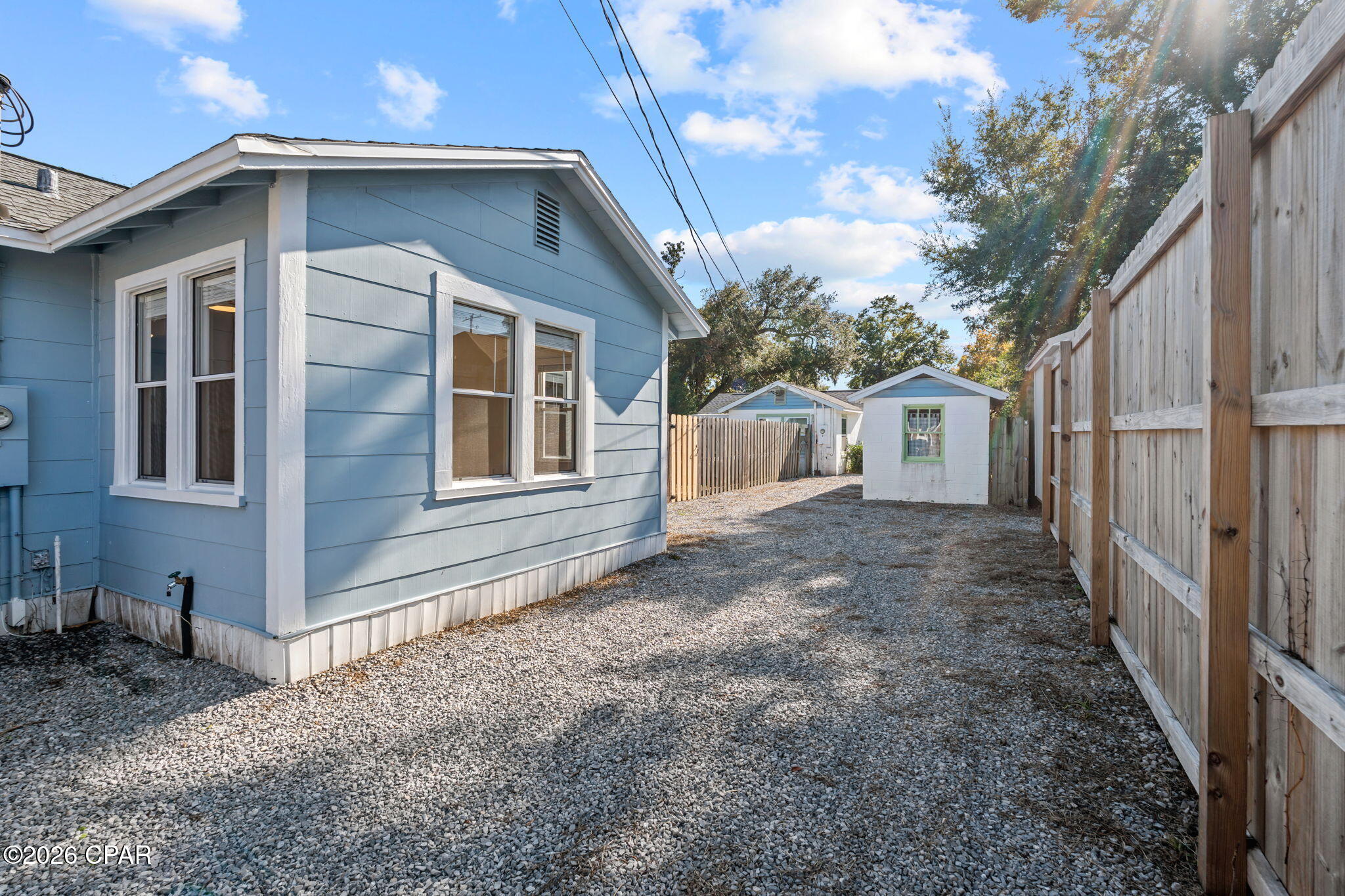 Image 4 For 206 2nd Court A & B