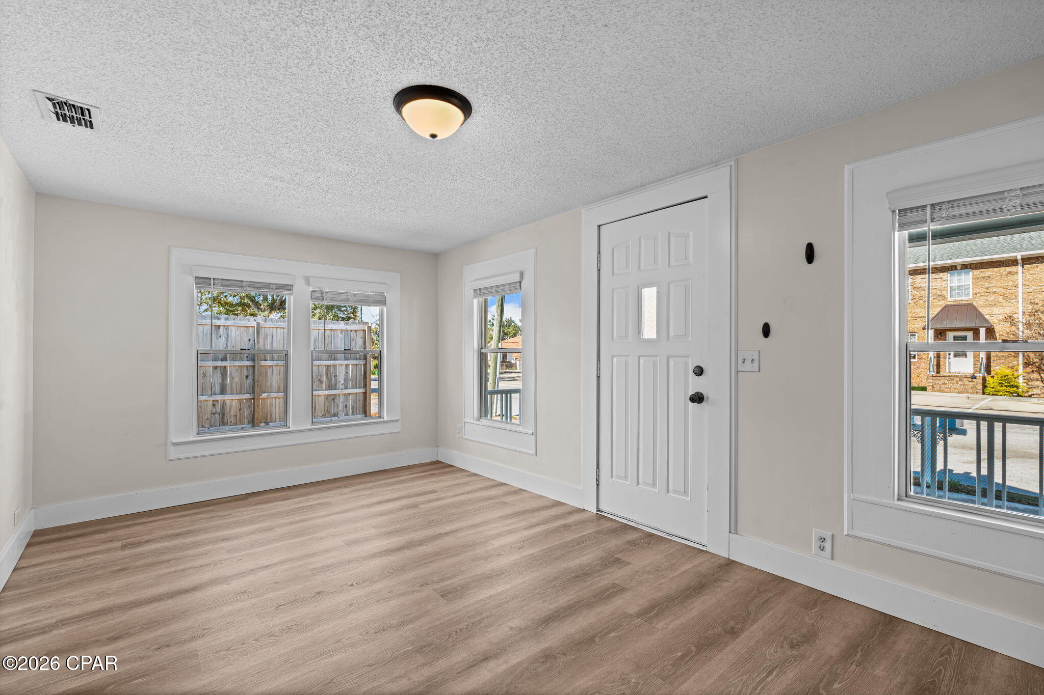 Image 8 For 206 2nd Court A & B