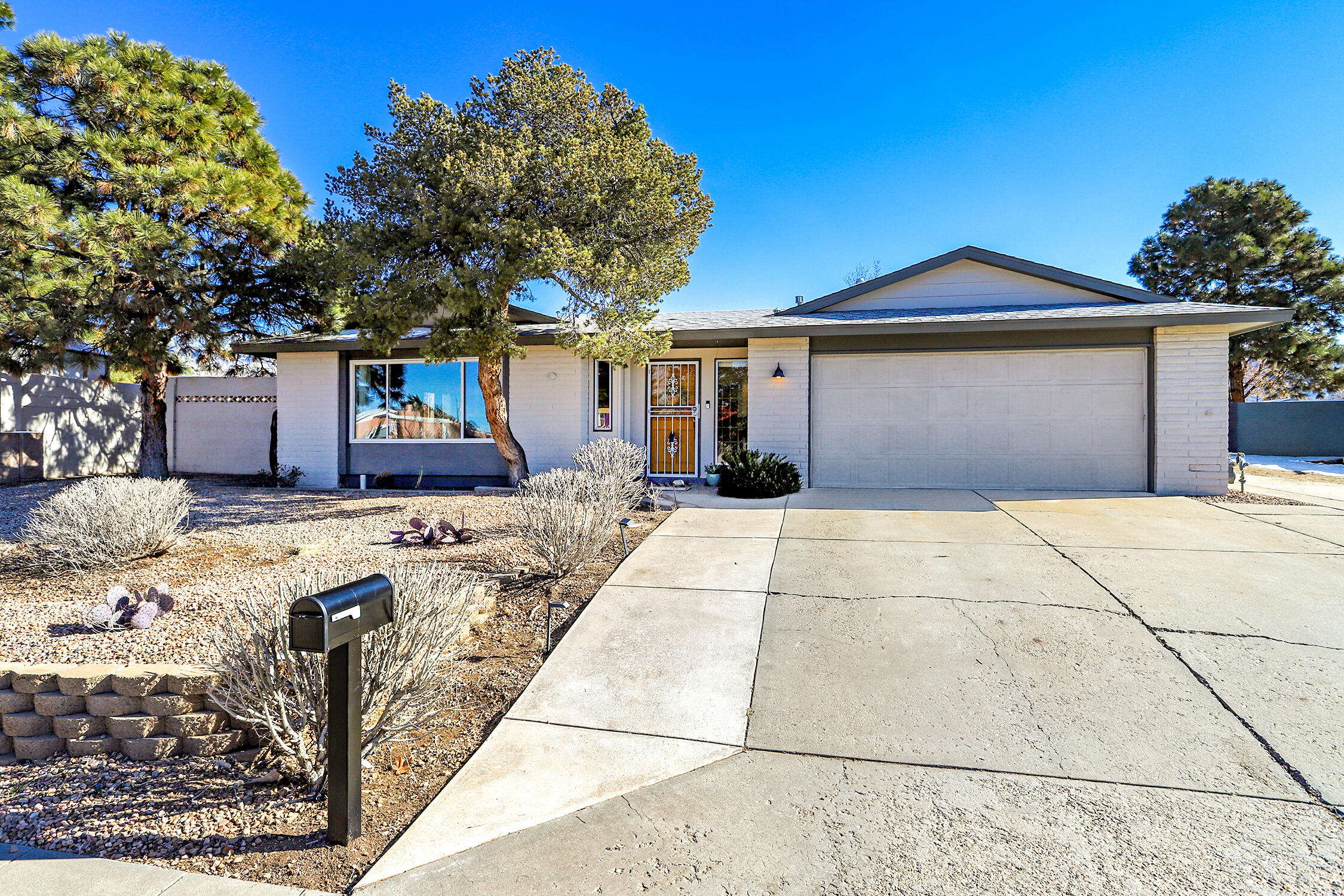 3420 Candlelight Drive, Albuquerque NM 87111