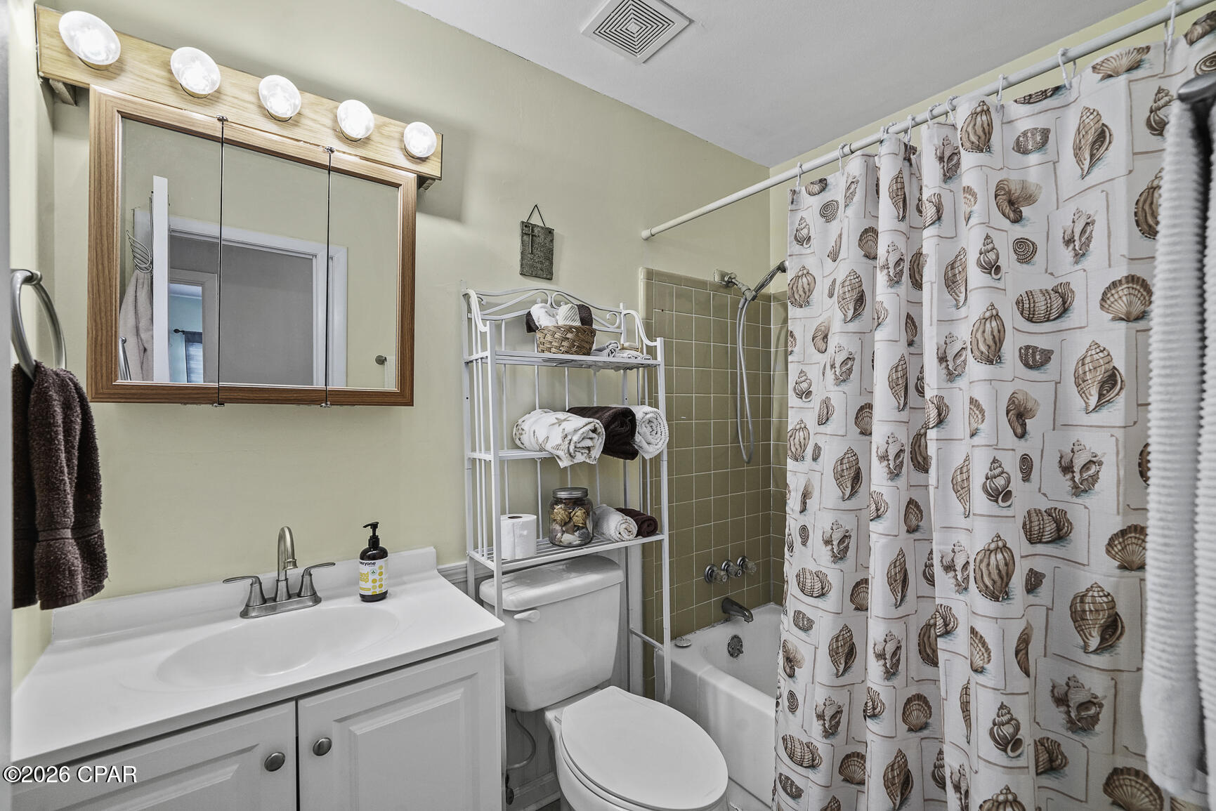 Image 14 For 2808 Garrison Avenue