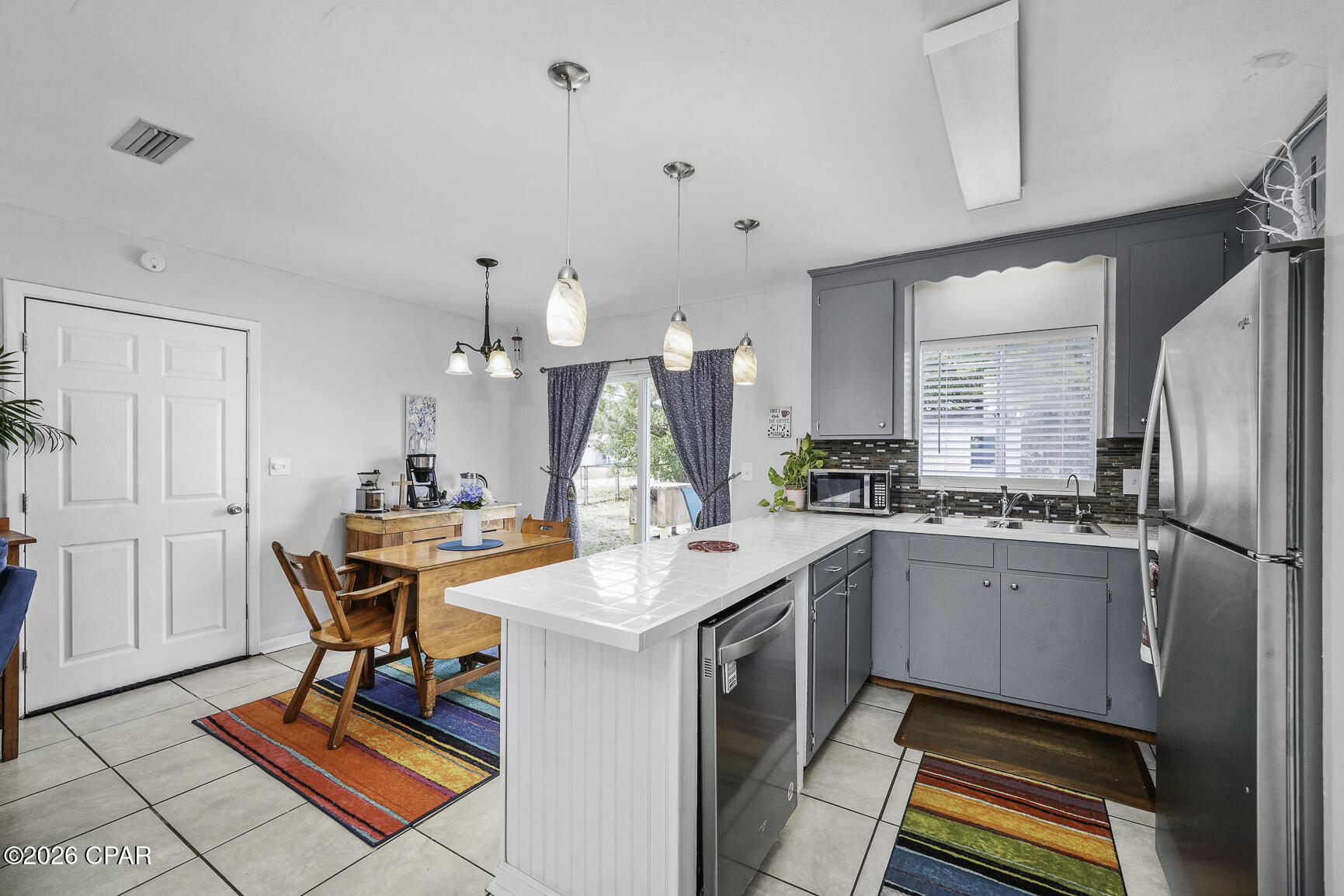 Image 8 For 2808 Garrison Avenue