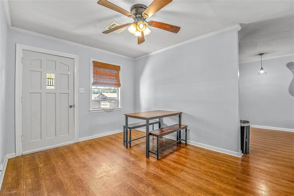 619 S Sarah Street — photo 4